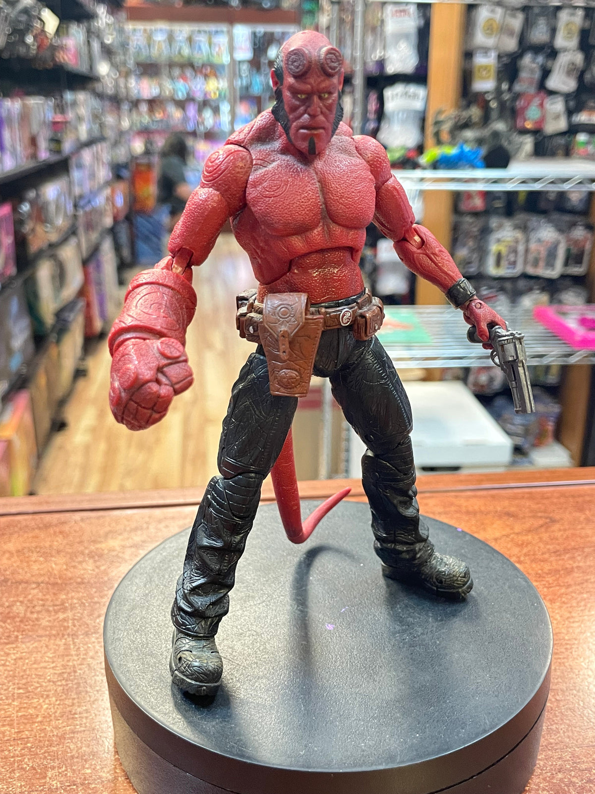 Hellboy No Horns 2007 (Hellboy, Gentle Giant) INCOMPLETE product image 6, provided for visual reference and product detail