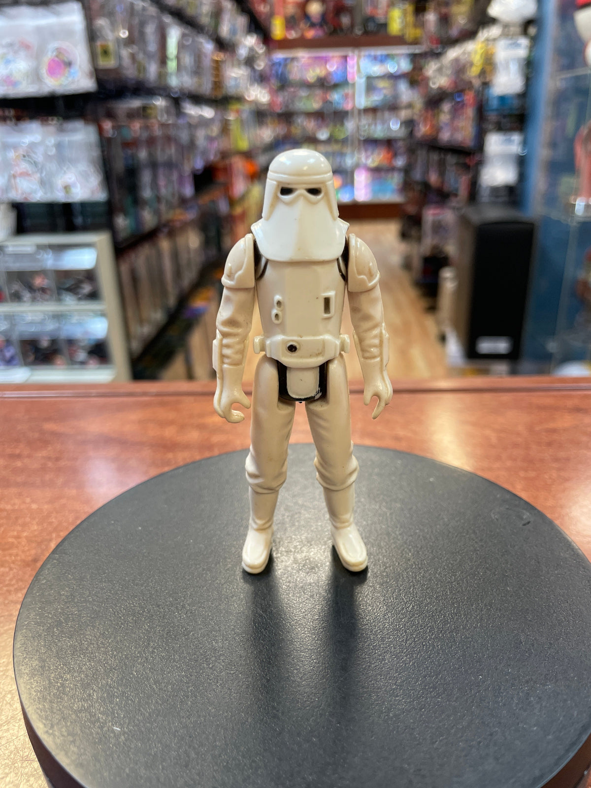 Snow Trooper (Vintage Star Wars, Kenner)**COMPLETE** product image 3, provided for visual reference and product detail review