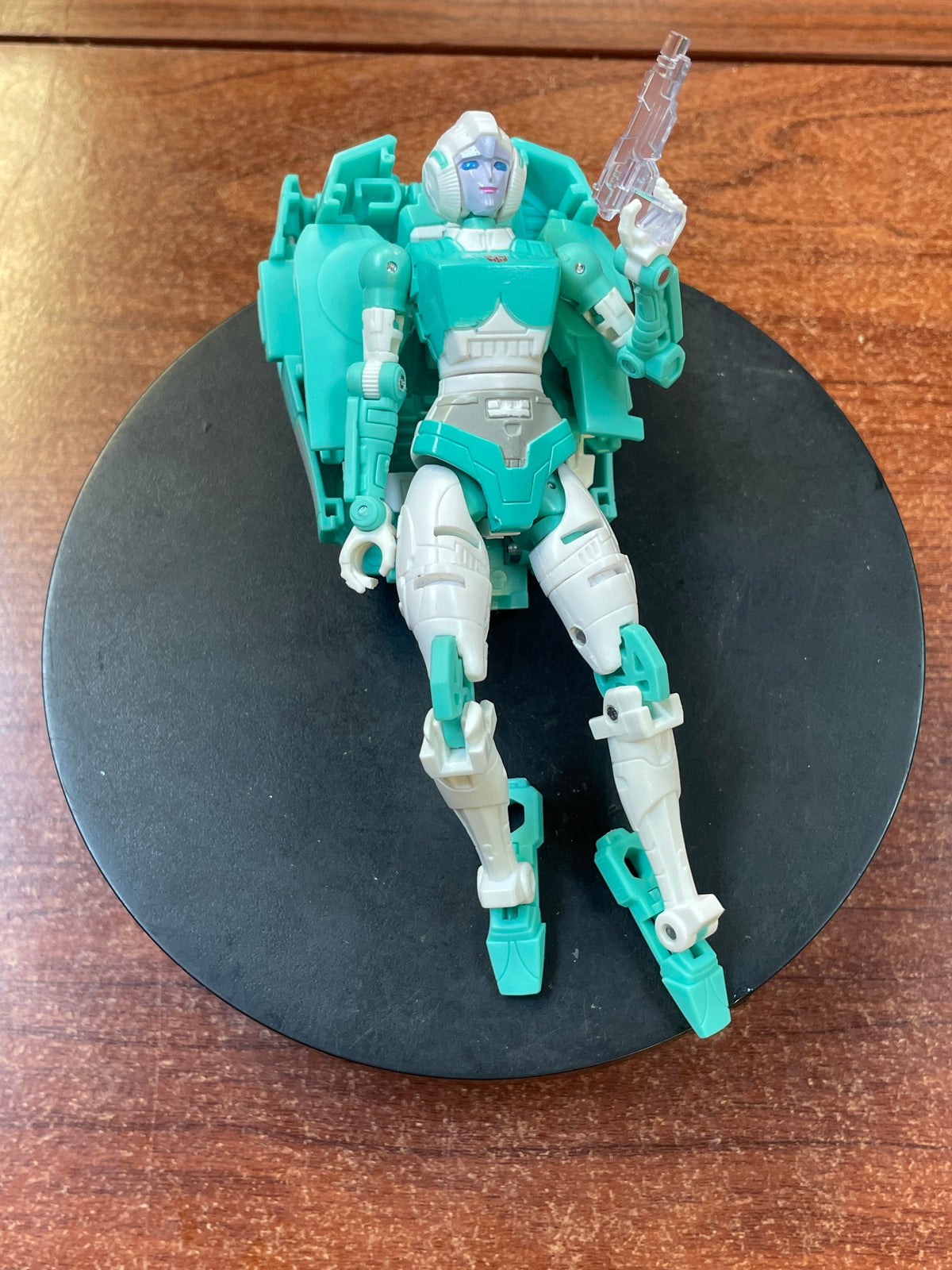 Paradon Medic Acree (Transformers War For Cybertron, Hasbro) **COMPLETE** product image 5, provided for visual reference and
