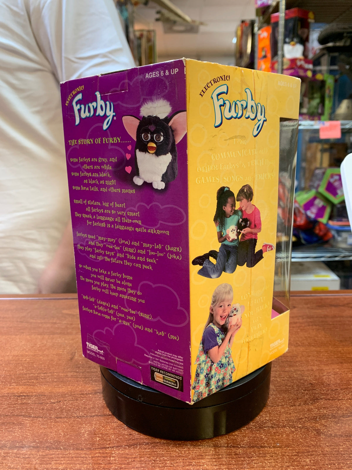 Bumble Bee Brown Eyes (Vintage Furby, Tiger Electronics) SEALED product image 3, provided for visual reference and product
