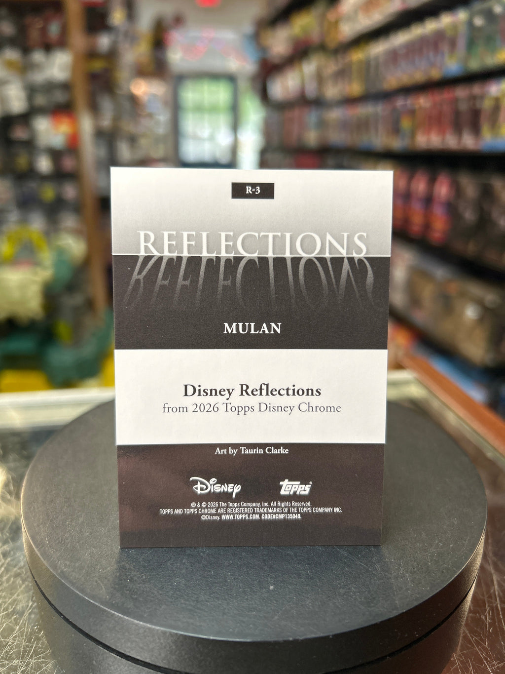 Mulan Disney Reflections R-3 (Disney, 2026 Topps Chrome) product image 2, provided for visual reference and product detail