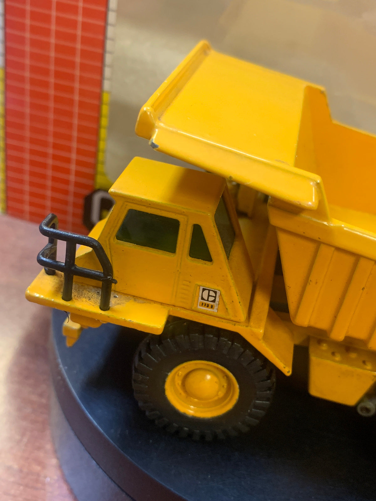 Caterpillar Compact Dumptruck 1/70 (Vintage JOAL, CAT) product image 3, provided for visual reference and product detail