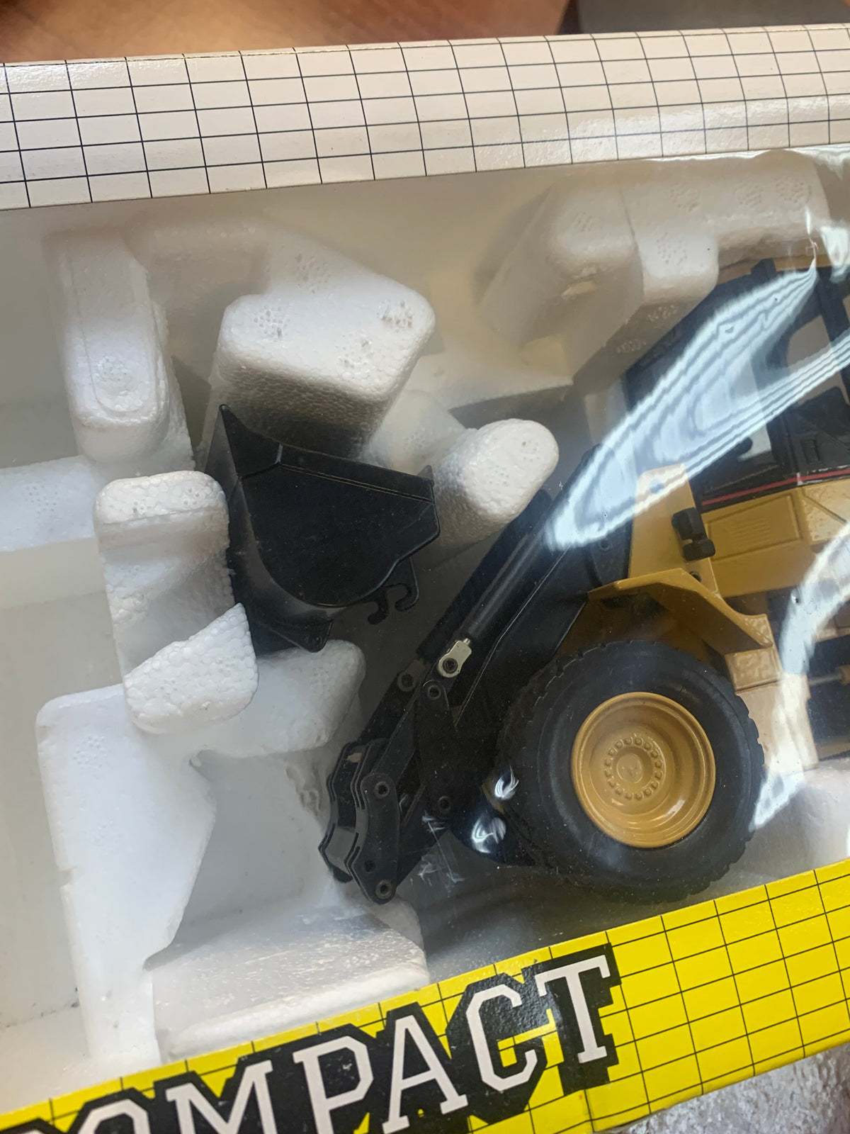 Caterpillar Compact CAT IT18F Front Loader 1/25 ( Vintage JOAL, CAT) product image 13, provided for visual reference and