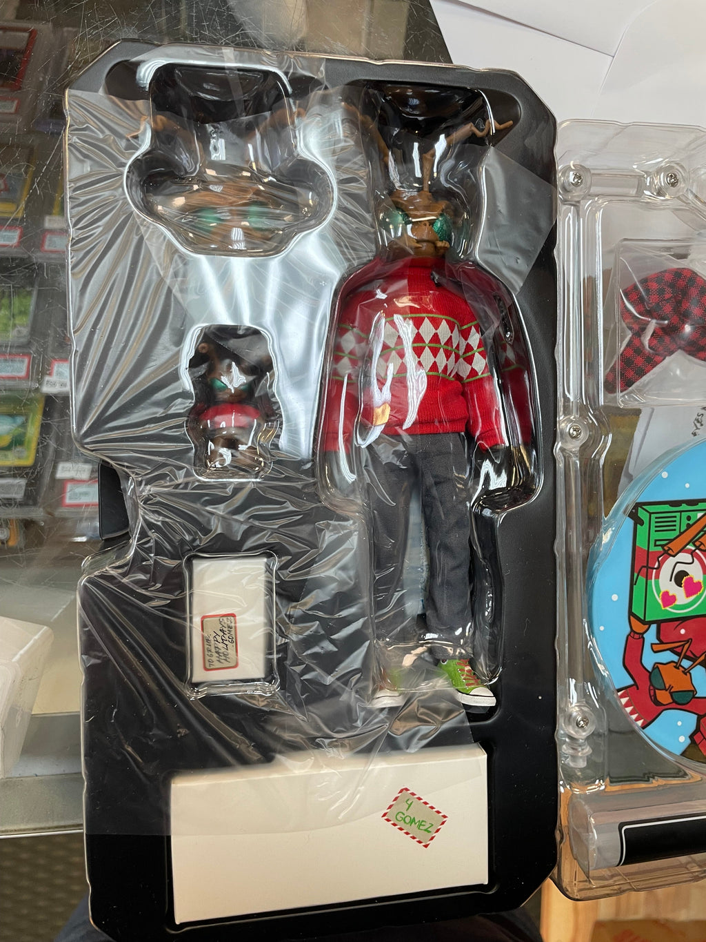 Holiday Gomez Exclusive 6" (Mezco, One:12) COMPLETE product image 8, provided for visual reference and product detail review