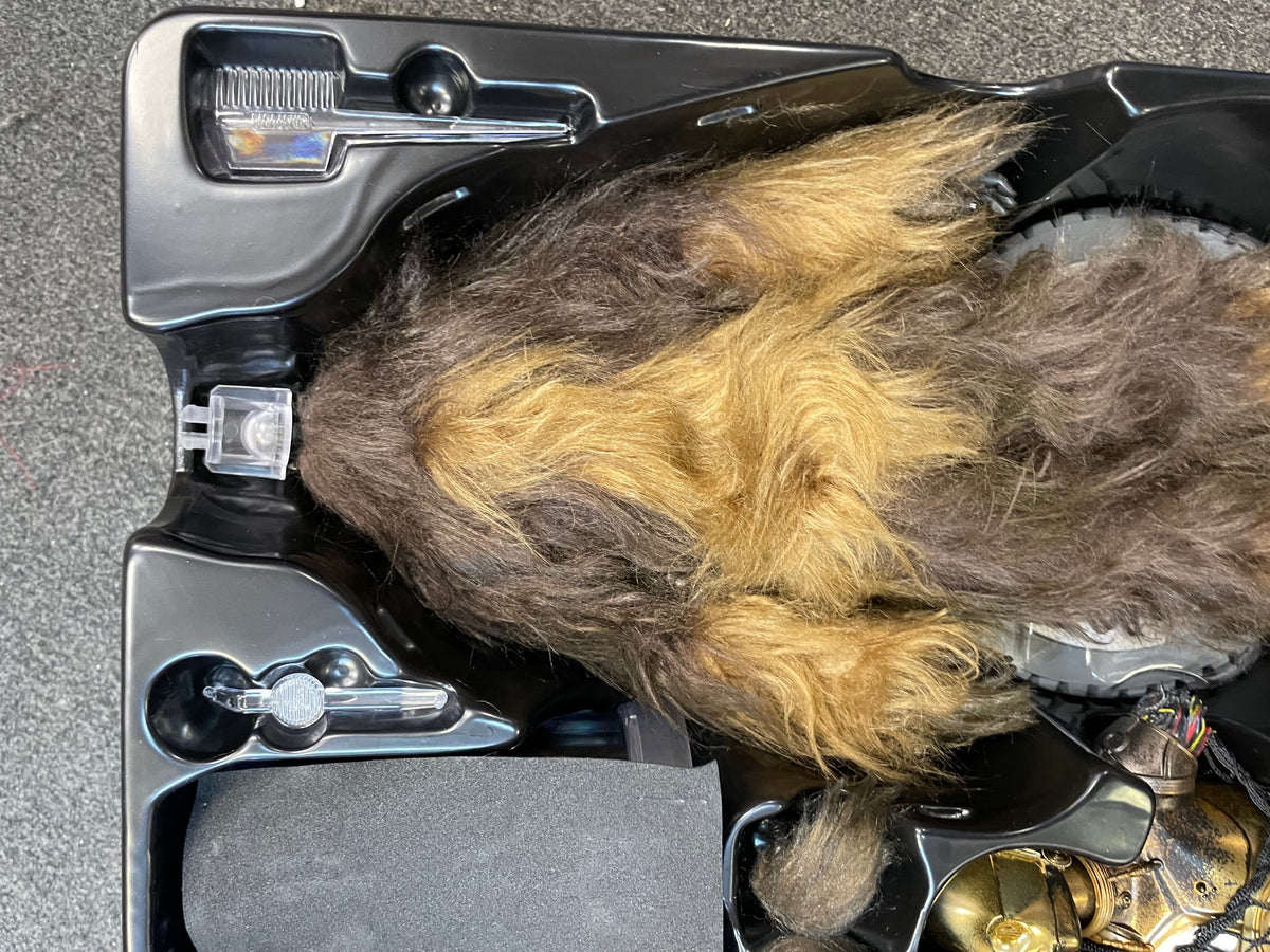 Chewbacca with Disassembled C-3PO MMS766 (Star Wars Hot Toys) COMPLETE product image 40, provided for visual reference and