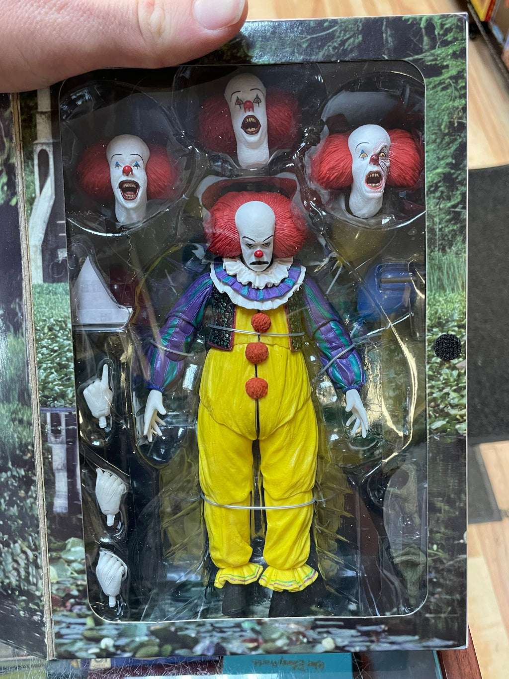 Pennywise Ultimate (NECA, IT) **SEALED** product image 2, provided for visual reference and product detail review