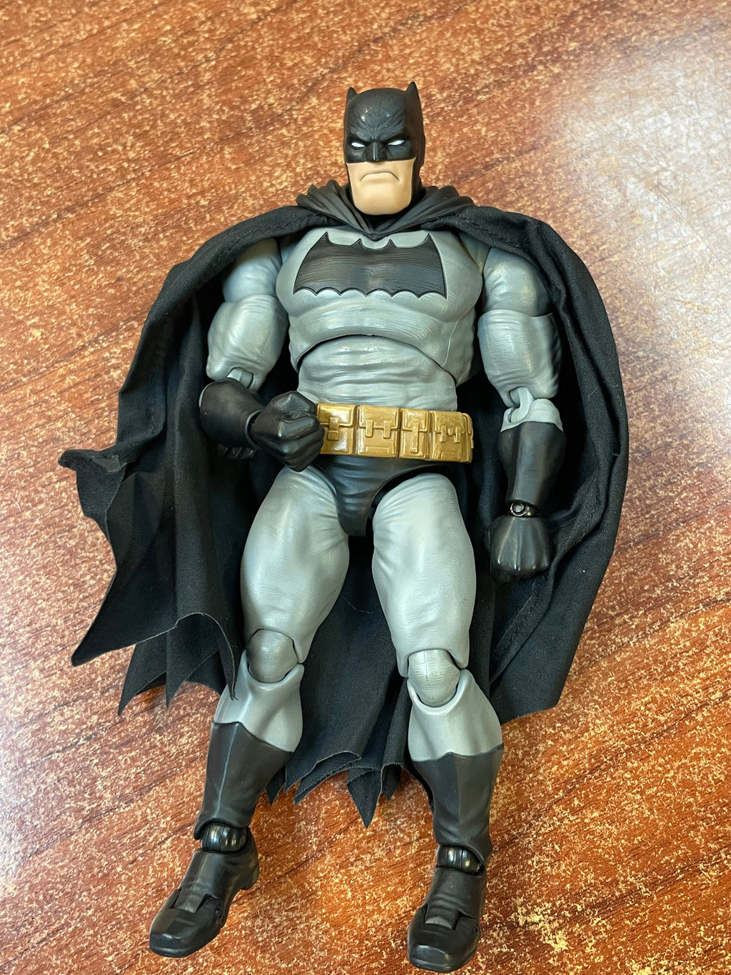 Batman TKDR (DC Comics The Dark Knight Returns, Medicom Mafex) COMPLETE product image 8, provided for visual reference and