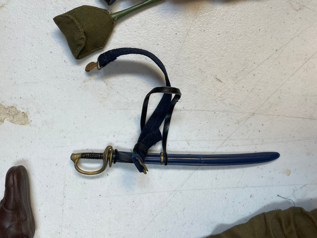 Action Marine with Foot Locker (Vintage 12” GI Joe, Hasbro) **Original** product image 10, provided for visual reference and