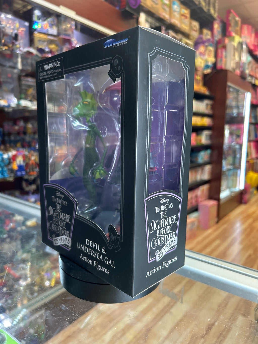 Devil & Undersea Gal (Nightmare Before Christmas, DST) *NEW* product image 6, provided for visual reference and product