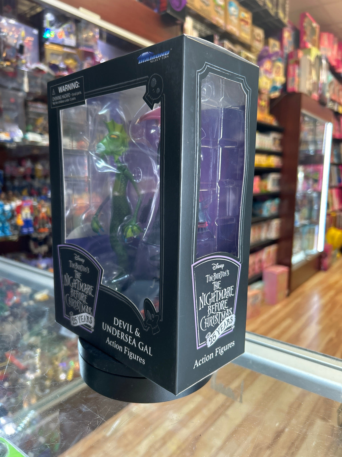 Devil & Undersea Gal (Nightmare Before Christmas, DST) *NEW* product image 6, provided for visual reference and product