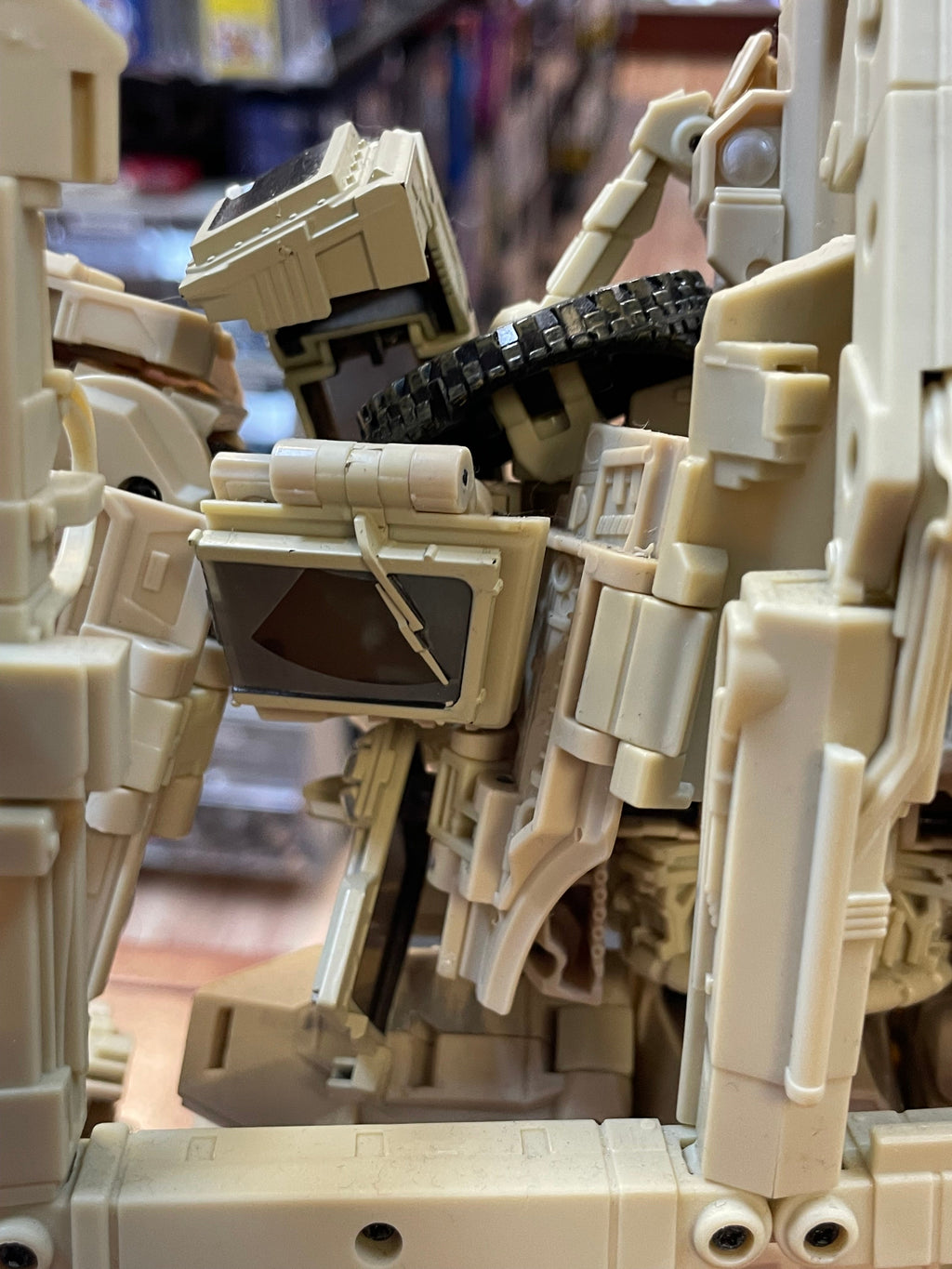 Bonecrusher MPM-14 (Transformers Masterpiece, Takara Tomy) INCOMPLETE product image 17, provided for visual reference and