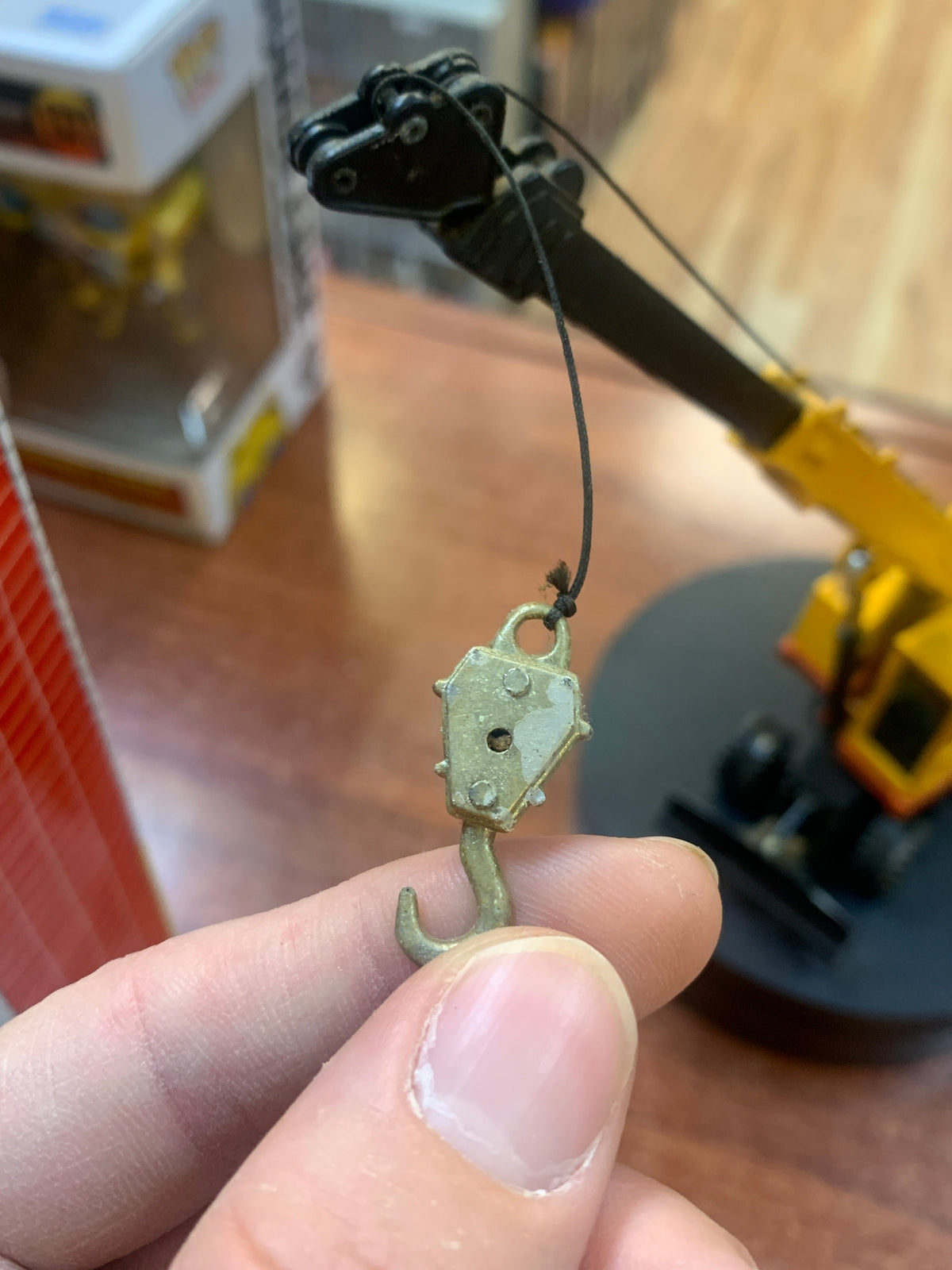 Caterpillar Compact Telescopic Crane 1/70 ( Vintage JOAL, CAT) product image 6, provided for visual reference and product