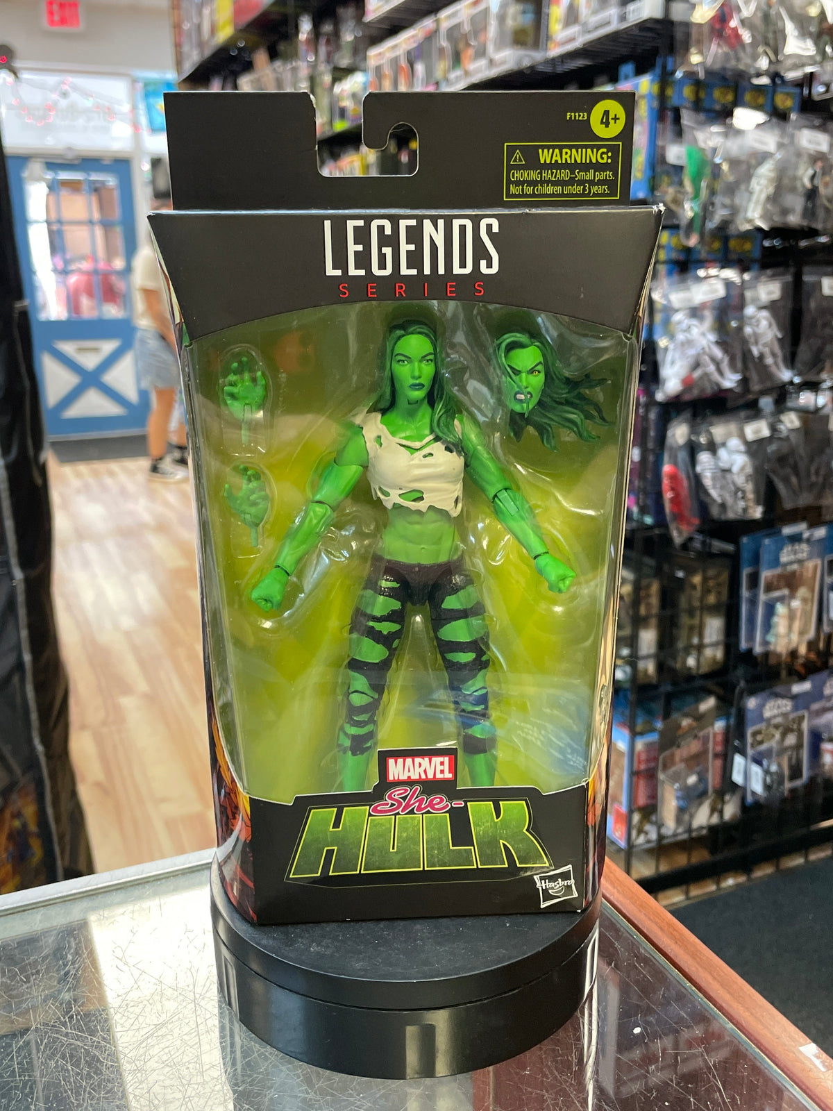 She-Hulk (Marvel Legends, Hasbro) *SEALED* product image 1, provided for visual reference and product detail review