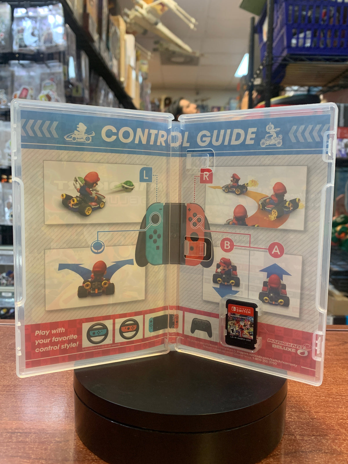 Mario Kart 8 Deluxe (Nintendo Switch, Video Game) product image 5, provided for visual reference and product detail review