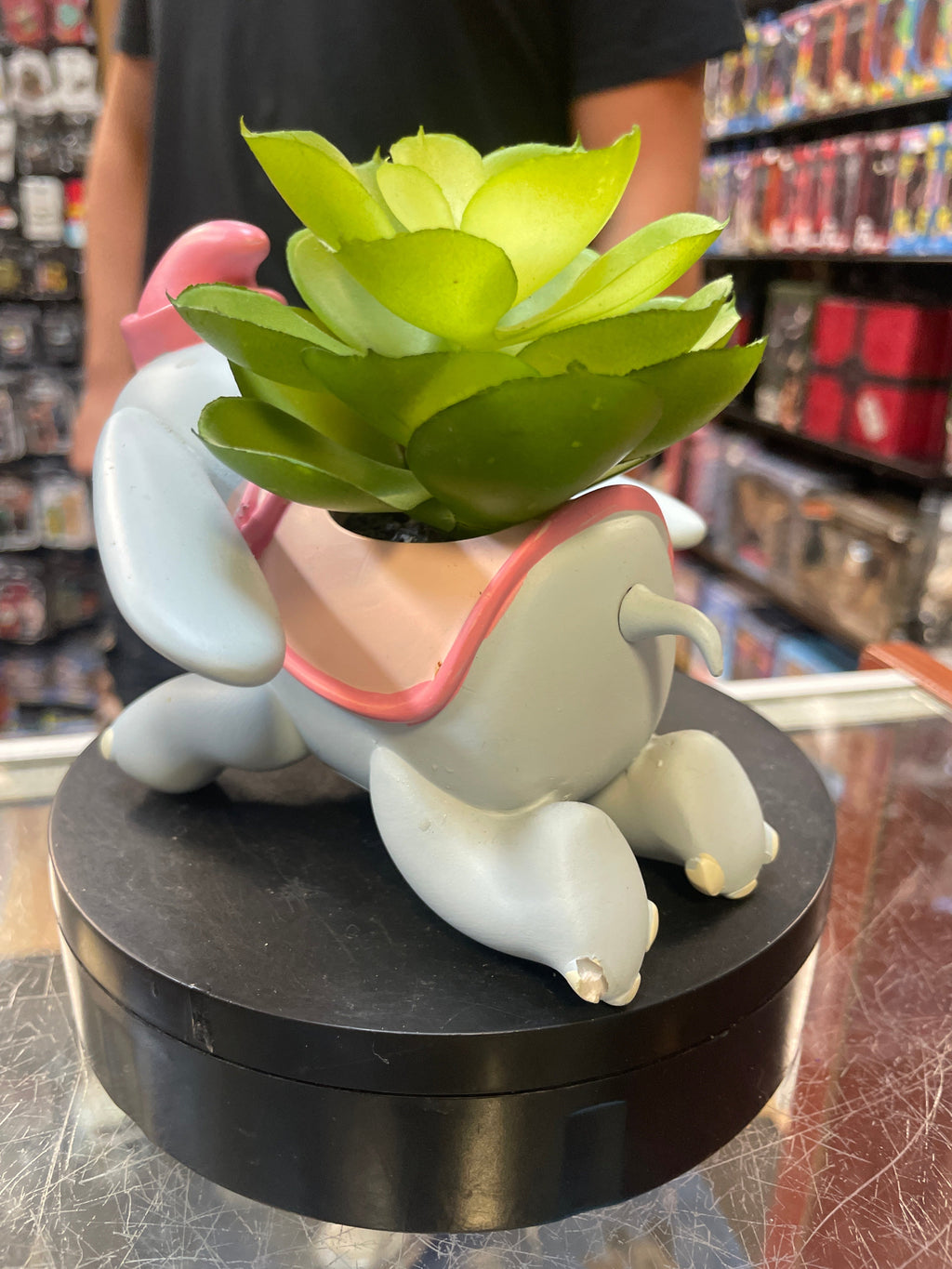 Dumbo Attraction Succulent Statue (Walt Disney, Dumbo) product image 3, provided for visual reference and product detail