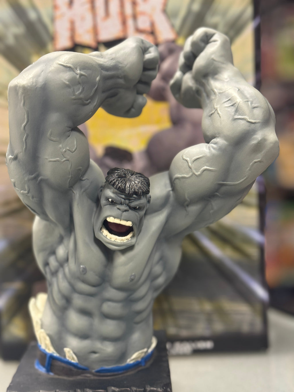 Grey Hulk Statue (Marvel Incredible Hulk, Dynamic Forces) Open Box product image 2, provided for visual reference and