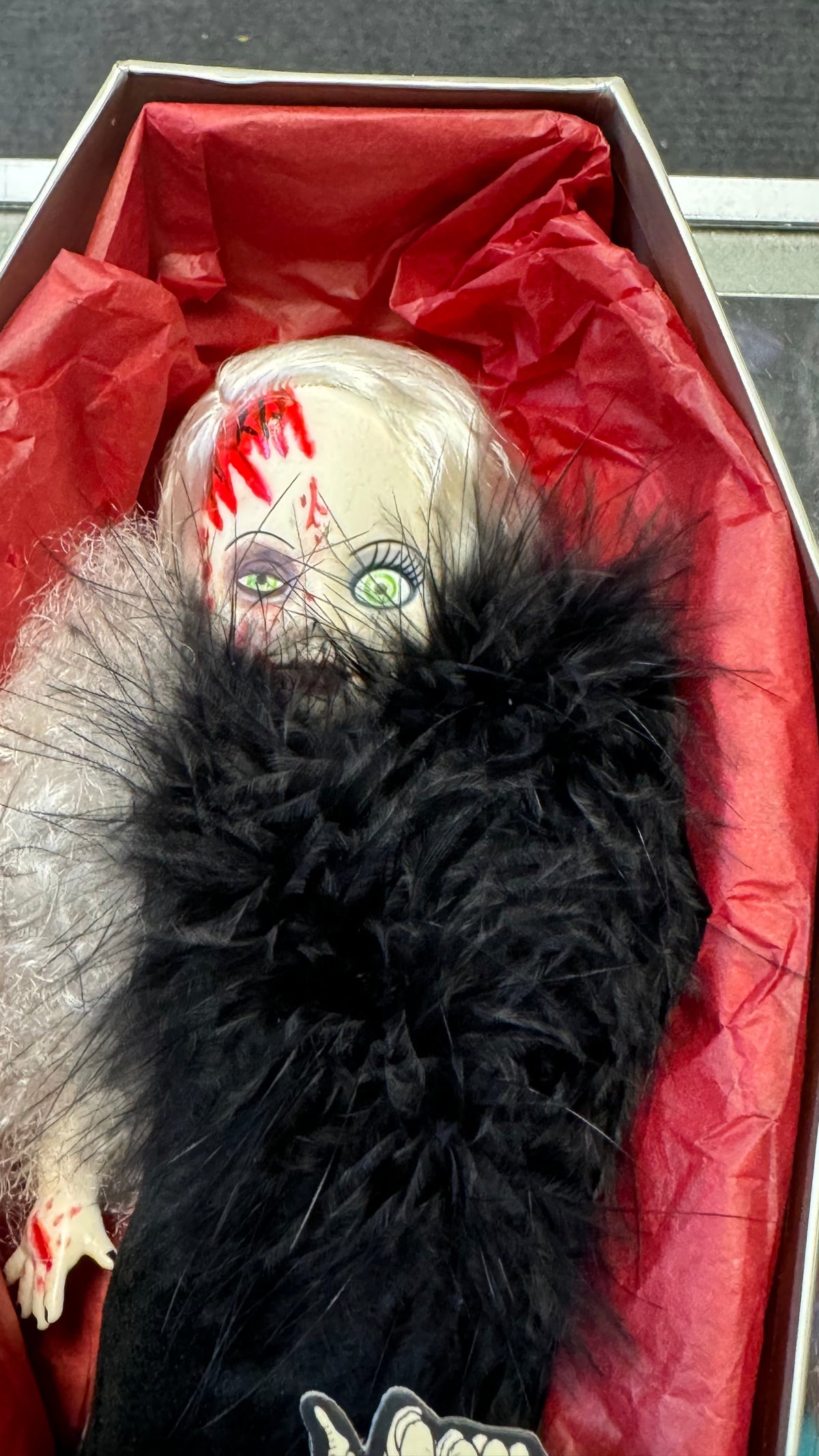 Cruella Girl (Living Dead Dolls LDD, Vintage Mezco) OPEN BOX product image 5, provided for visual reference and product