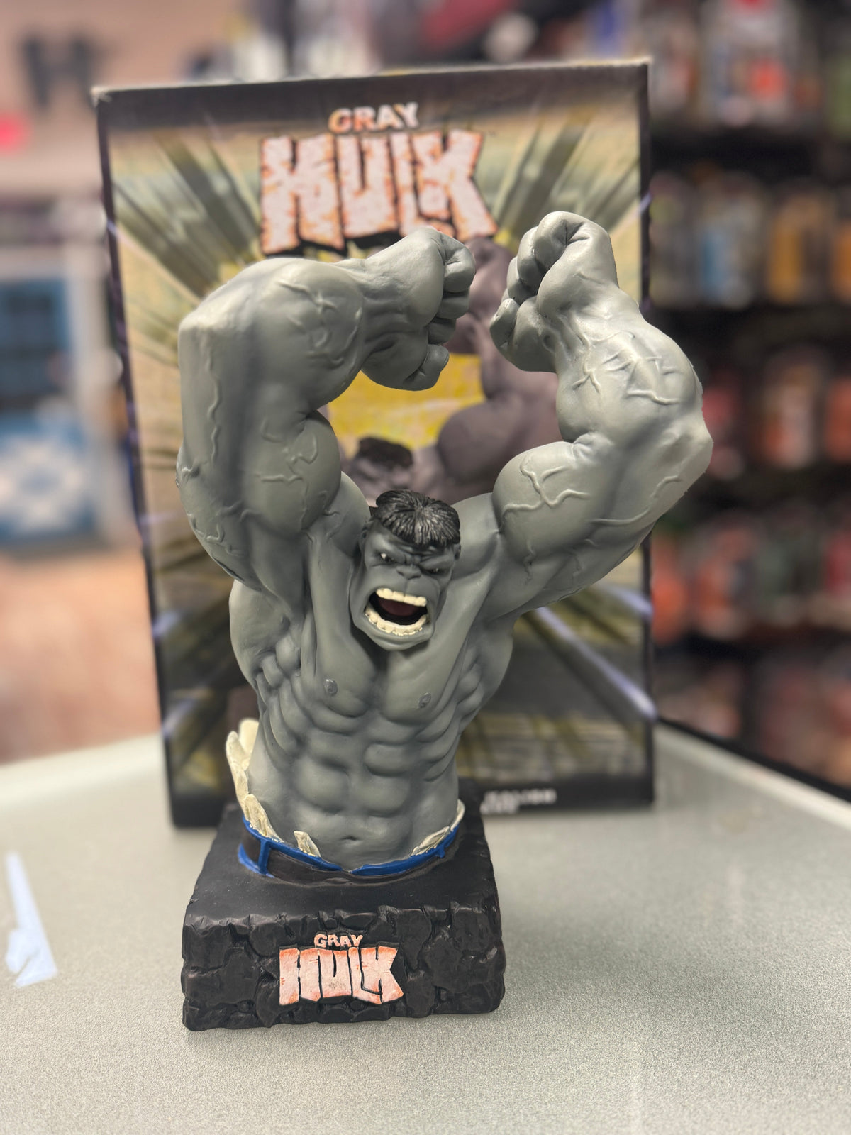 Grey Hulk Statue (Marvel Incredible Hulk, Dynamic Forces) Open Box product image 1, provided for visual reference and