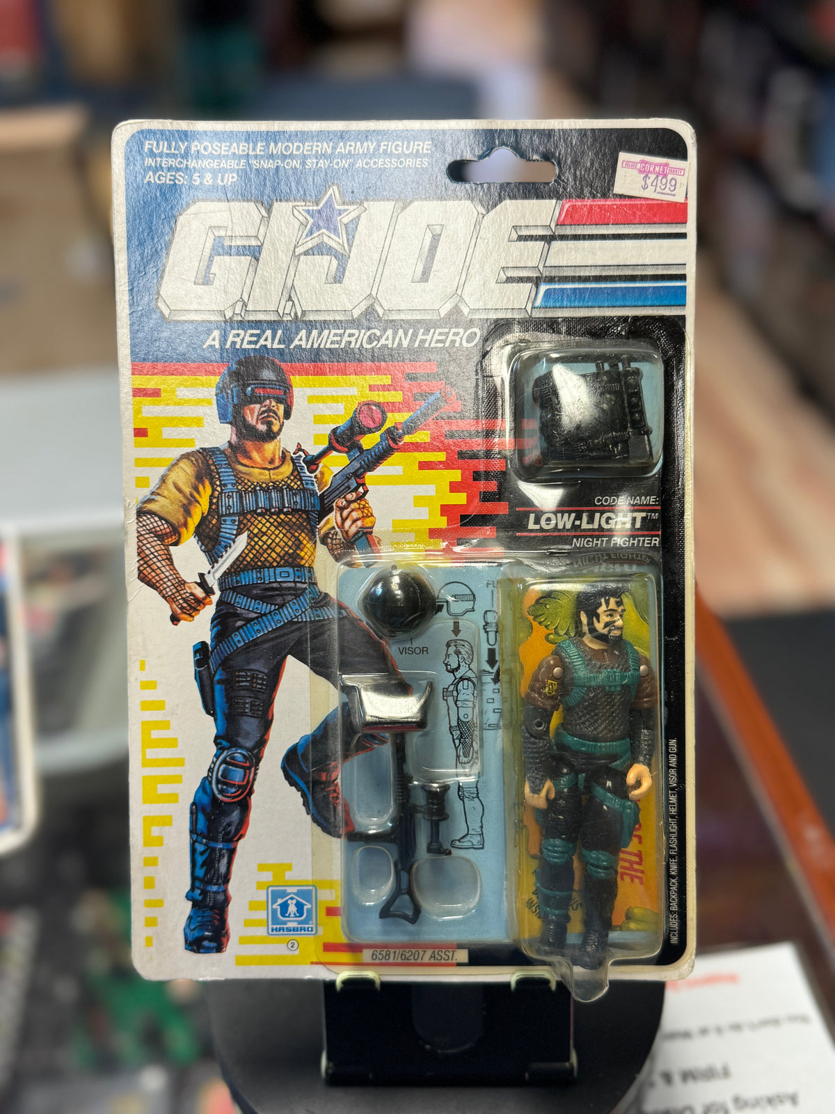 Low Light V3 3641 (Vintage GI Joe, Hasbro) SEALED product image 1, provided for visual reference and product detail review