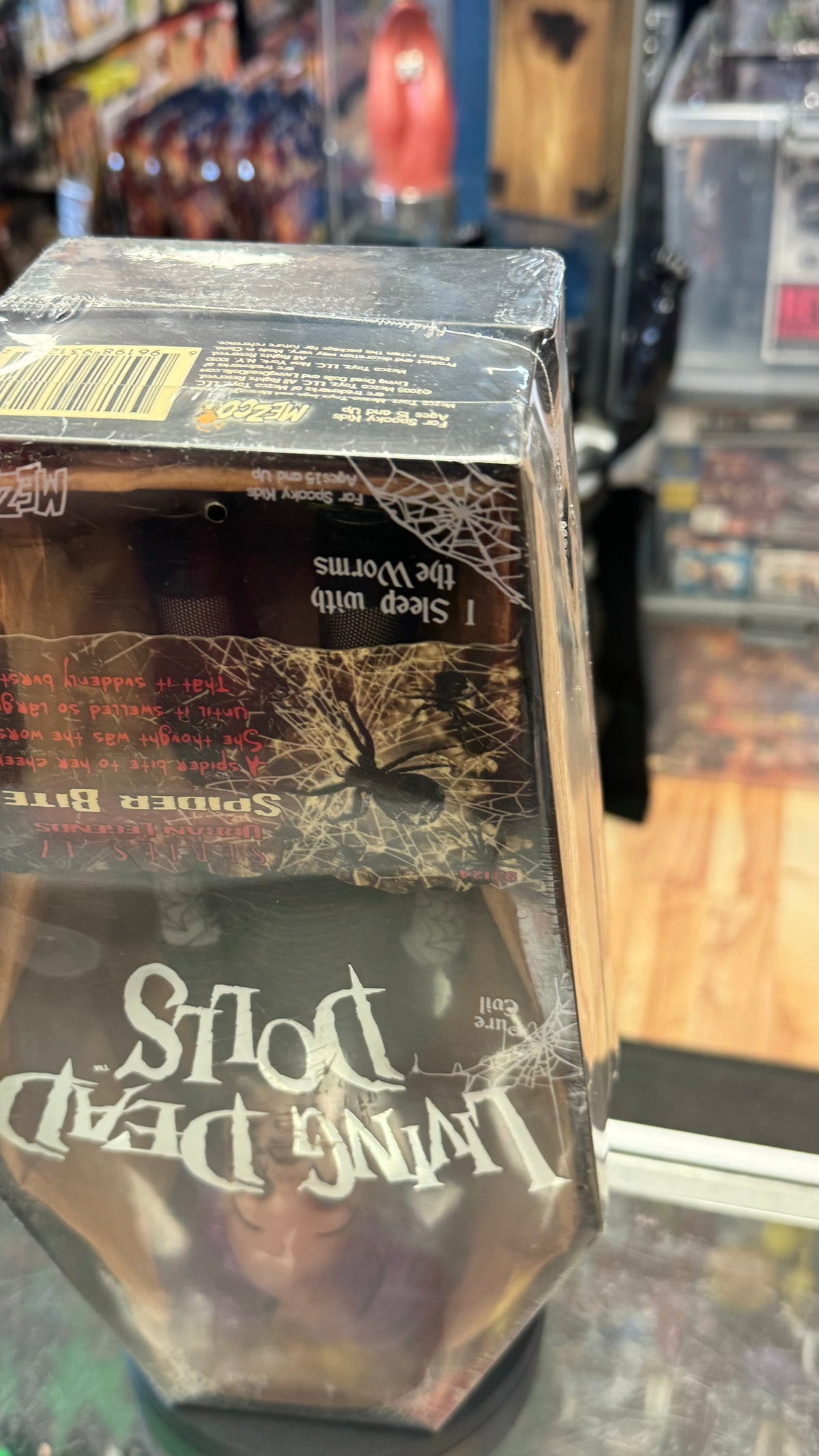 Soider Bute (Living Dead Dolls LDD, Vintage Mezco) SEALED product image 8, provided for visual reference and product detail