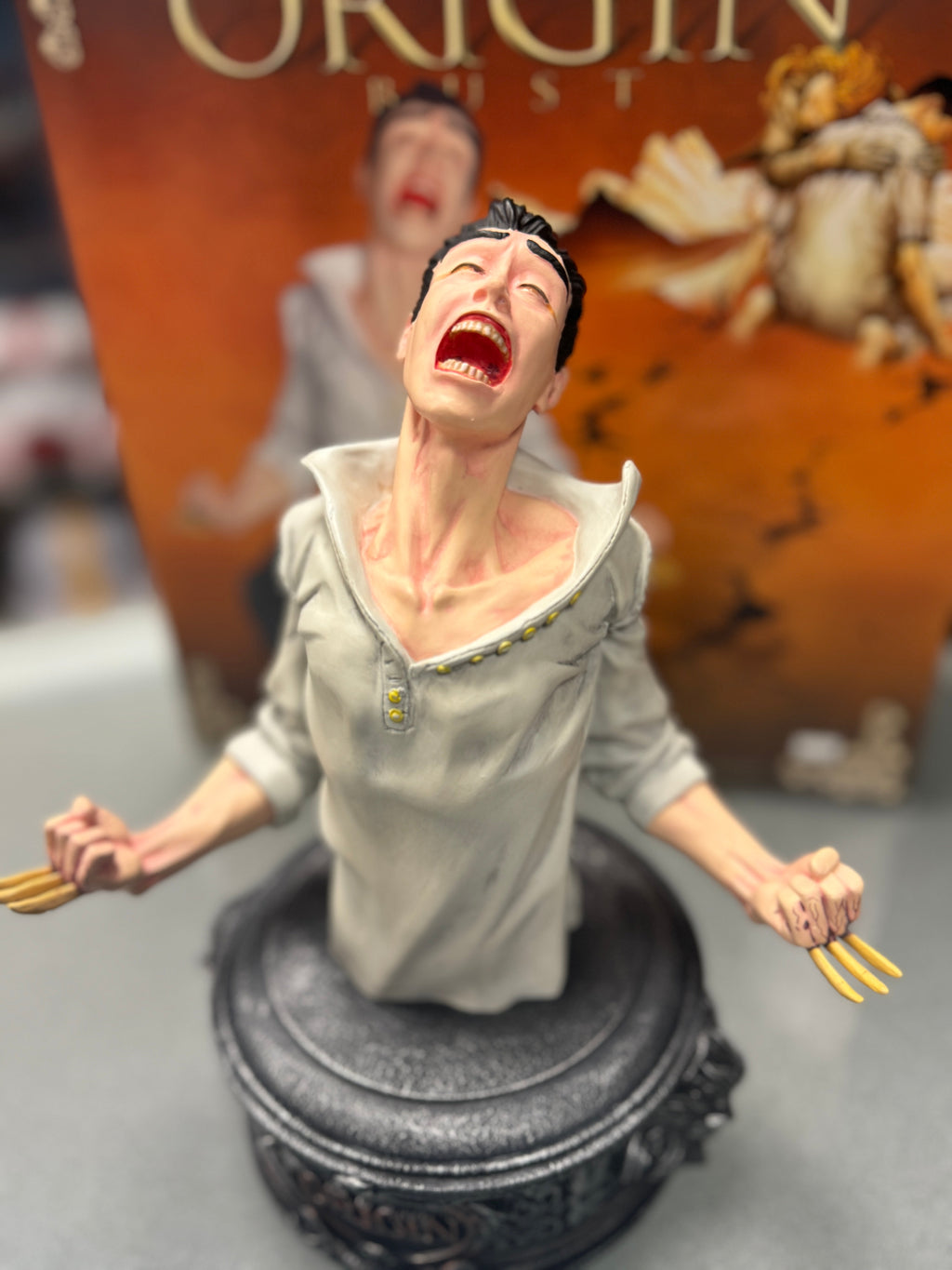 Wolverines Origins Bust Statue (Marvel, Dynamic Forces) Open Box product image 2, provided for visual reference and product