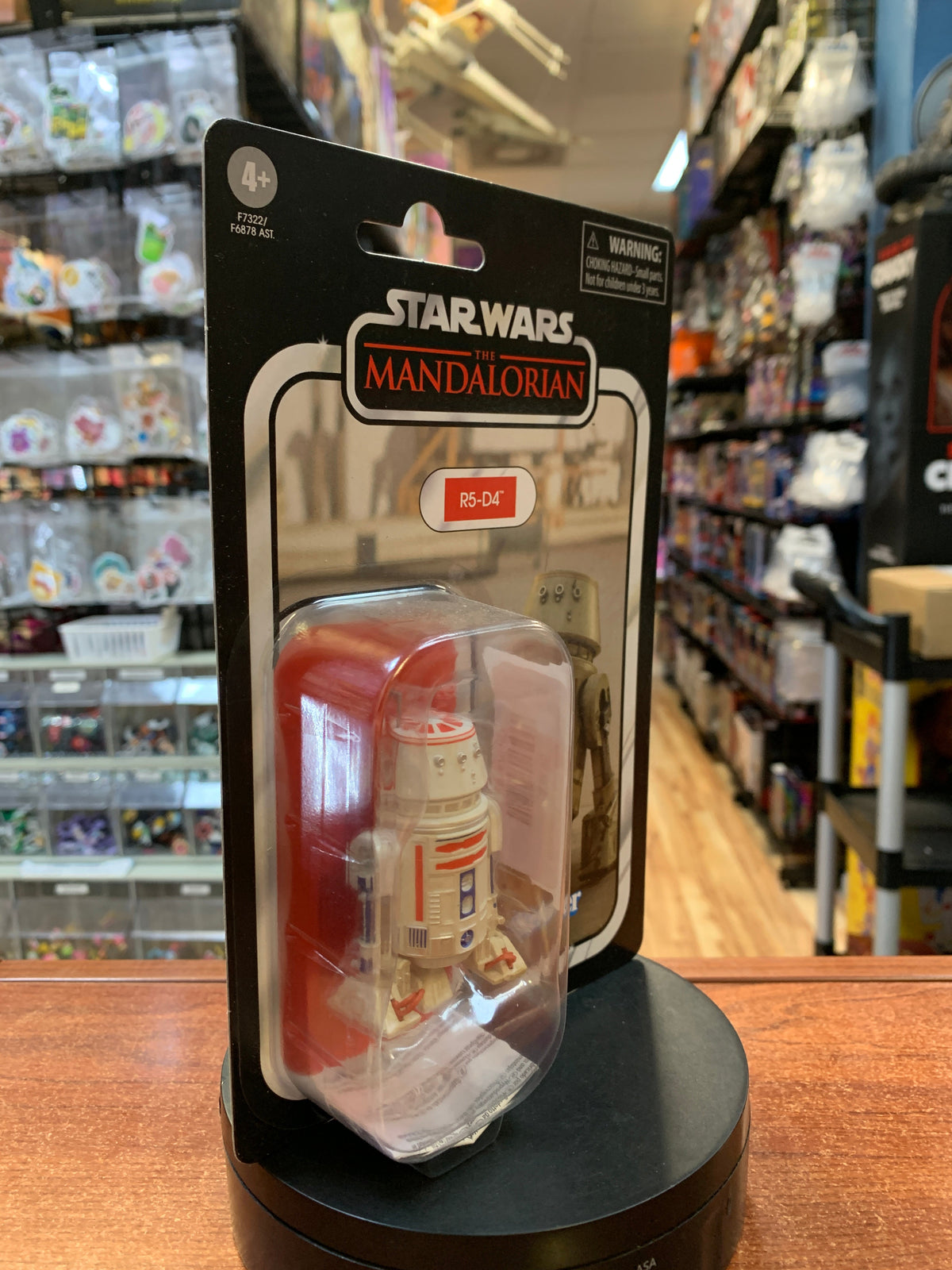 R5-D4 vc303 (Star Wars Vintage Collection, Hasbro) SEALED product image 3, provided for visual reference and product detail
