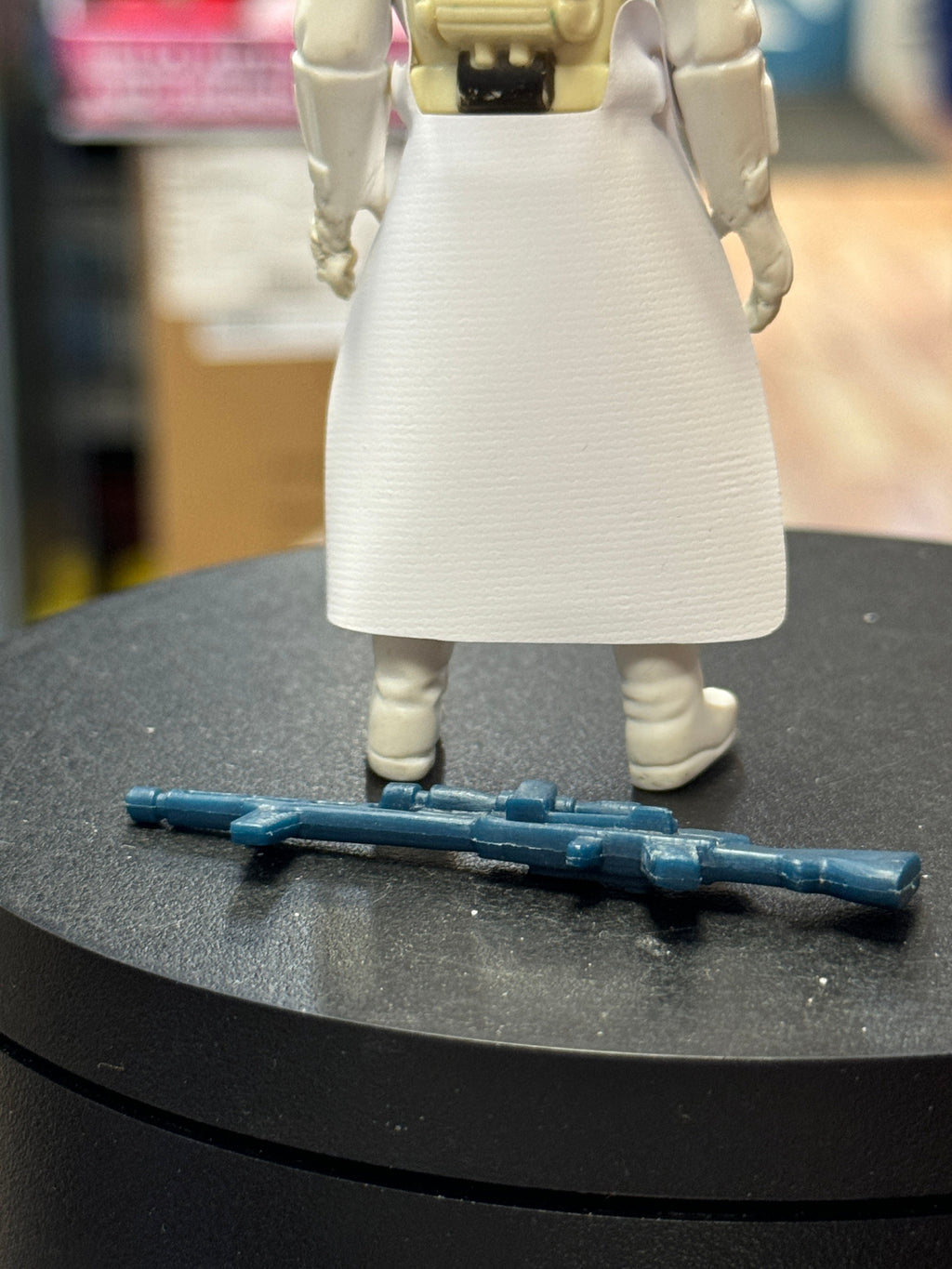 Snowtrooper with Repro Cape 4380 (Star Wars Vintage, Kenner) COMPLETE product image 6, provided for visual reference and
