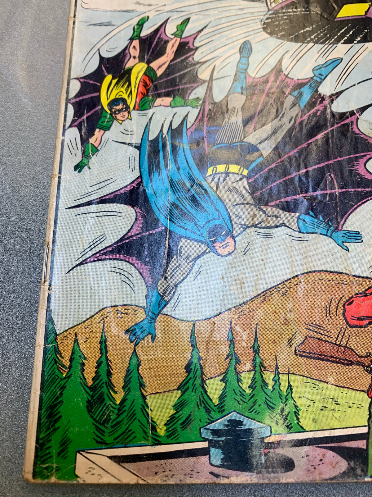 Secrets Of The Flying Bat-Cave! #317 (DC Comics, Detective Comics) product image 6, provided for visual reference and