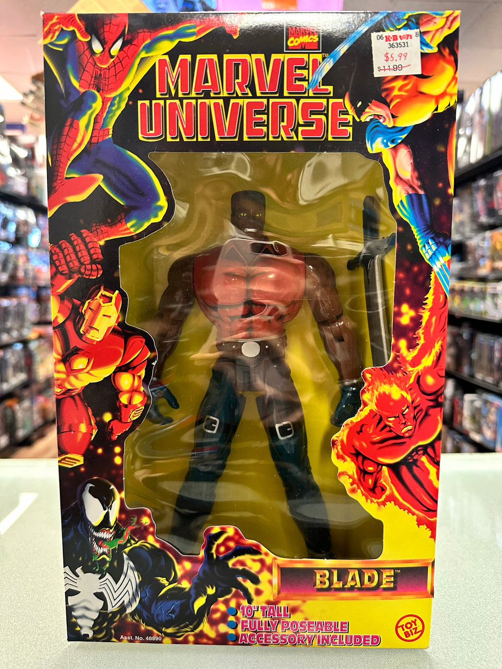Blade 10" Deluxe (Vintage Marvel Universe, Toybiz) product image 2, provided for visual reference and product detail review