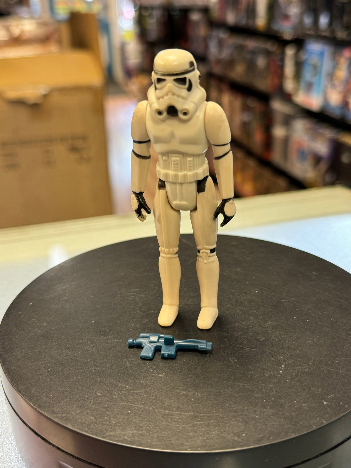 Stormtrooper HK 1909 (Vintage Star Wars, Kenner) COMPLETE product image 2, provided for visual reference and product detail