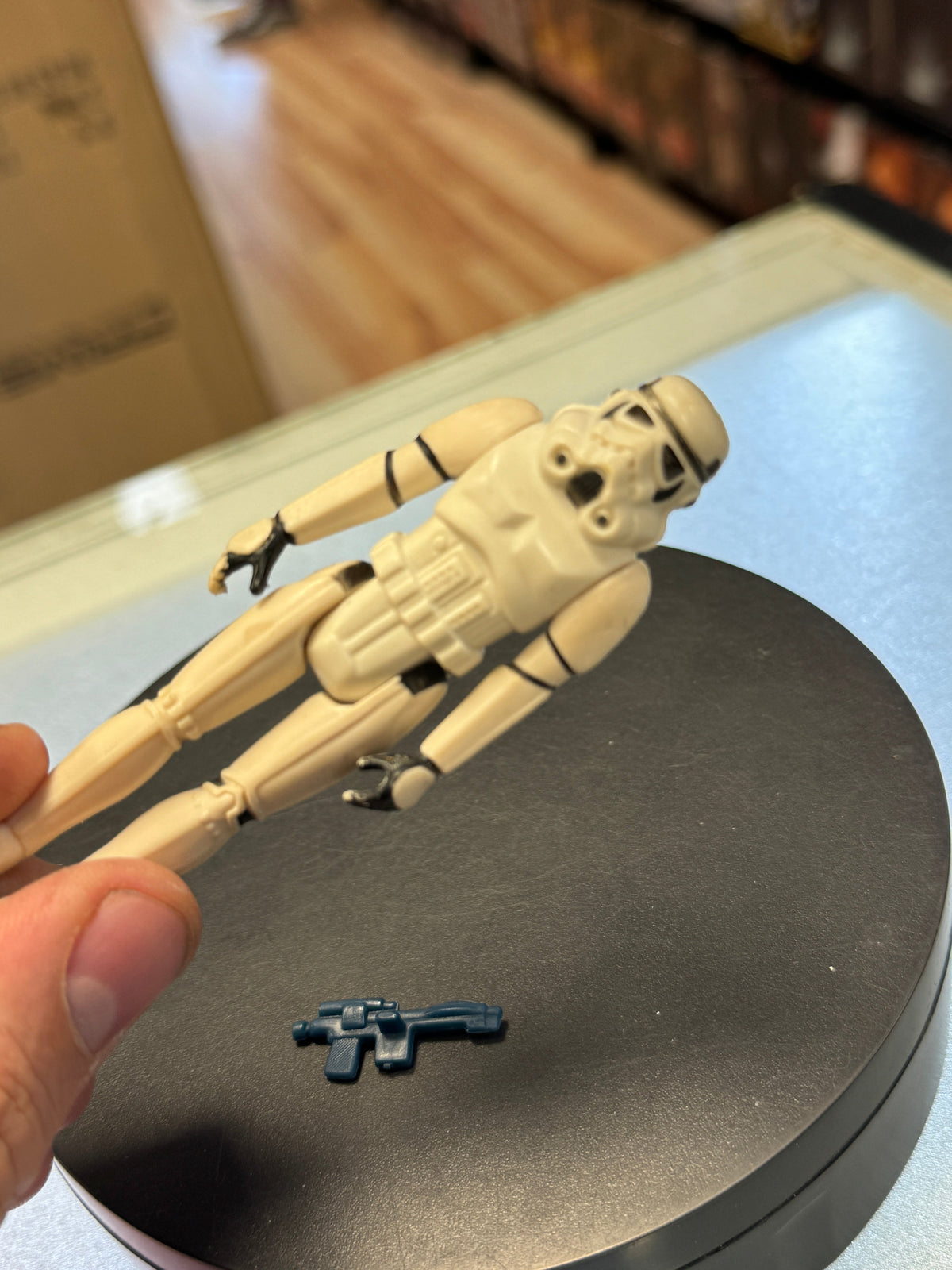 Stormtrooper HK 1909 (Vintage Star Wars, Kenner) COMPLETE product image 8, provided for visual reference and product detail