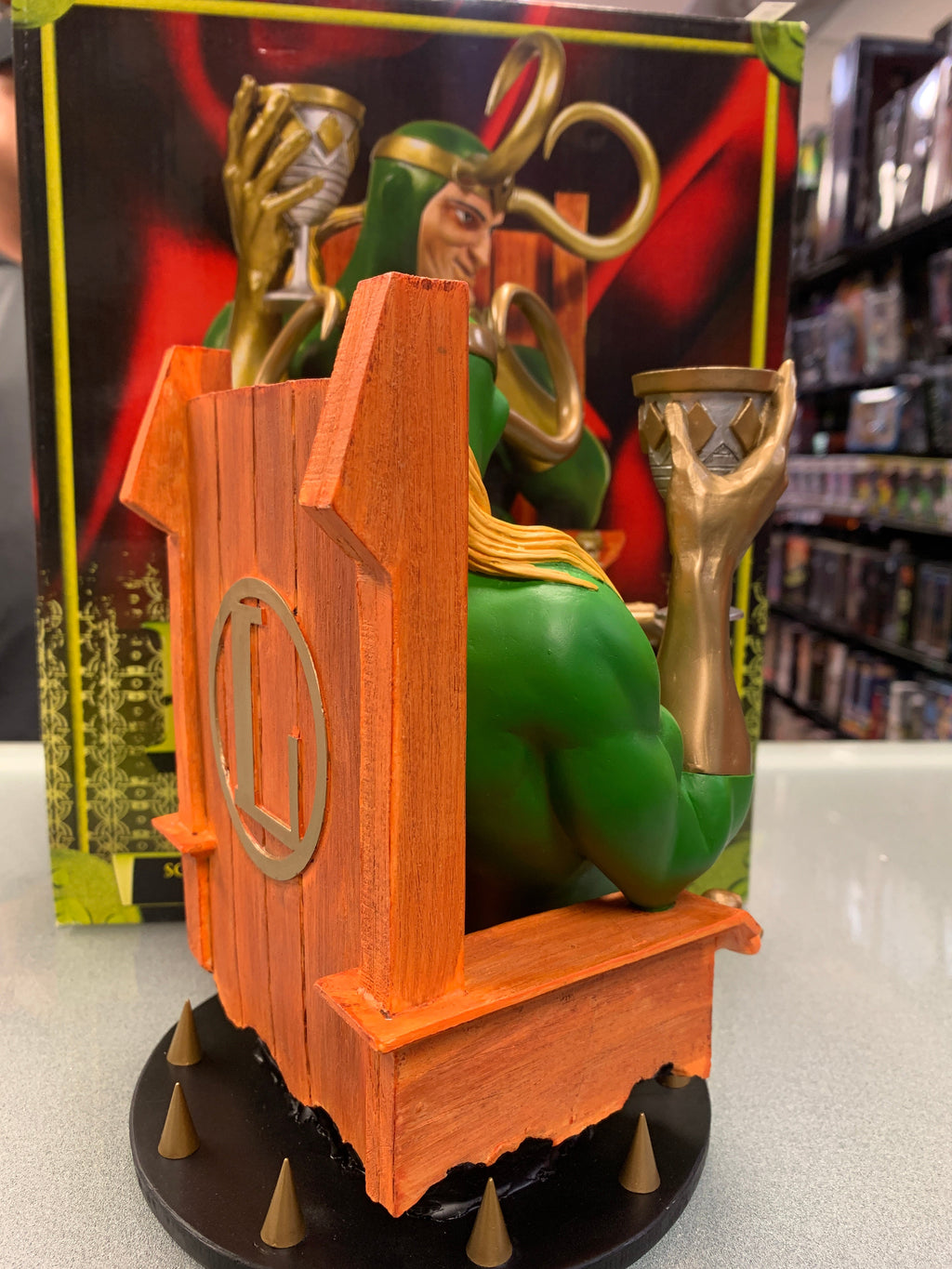 Loki 9” Bust (Dynamic Forces, Marvel) Open Box product image 3, provided for visual reference and product detail review