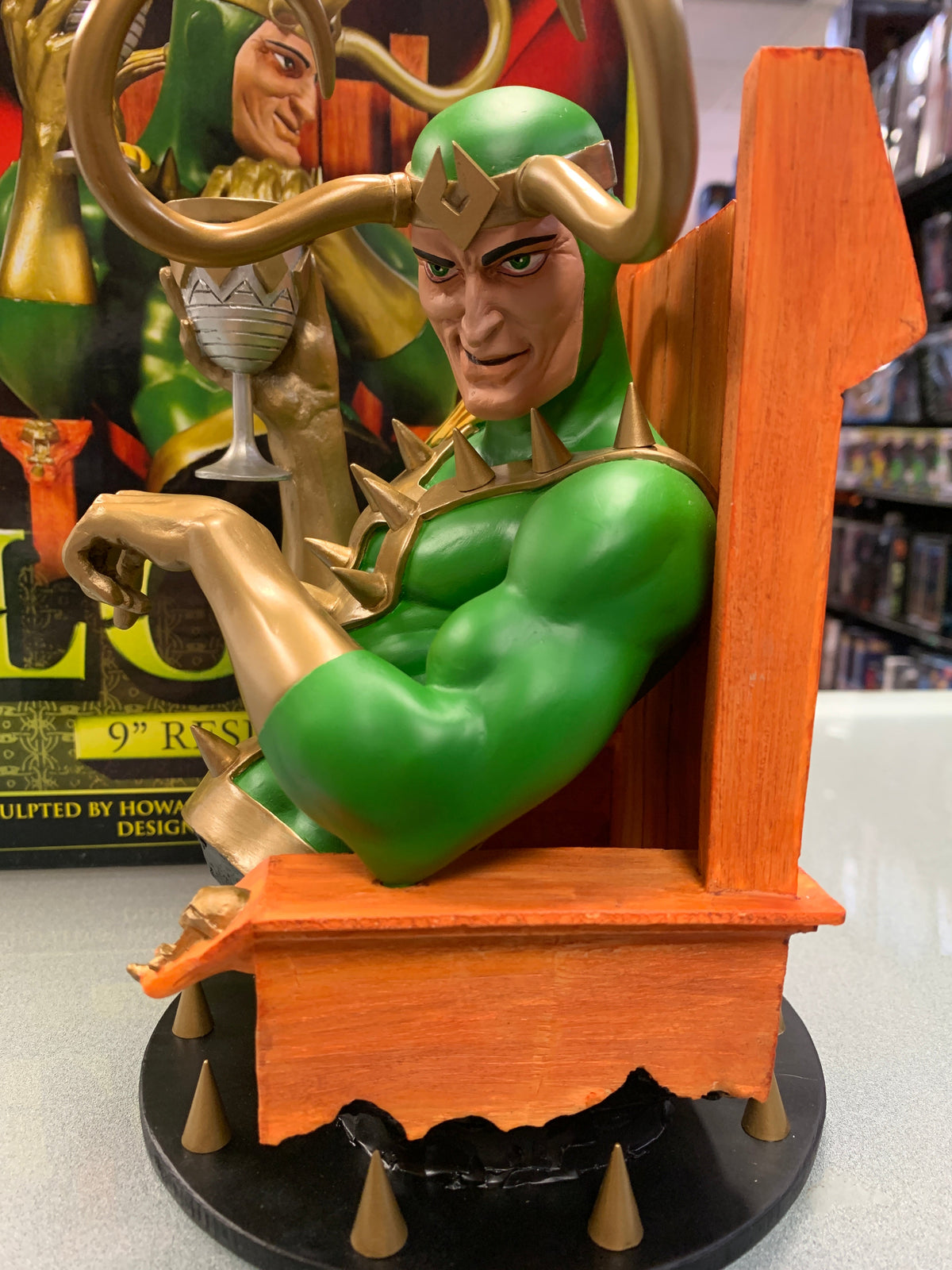 Loki 9” Bust (Dynamic Forces, Marvel) Open Box product image 5, provided for visual reference and product detail review