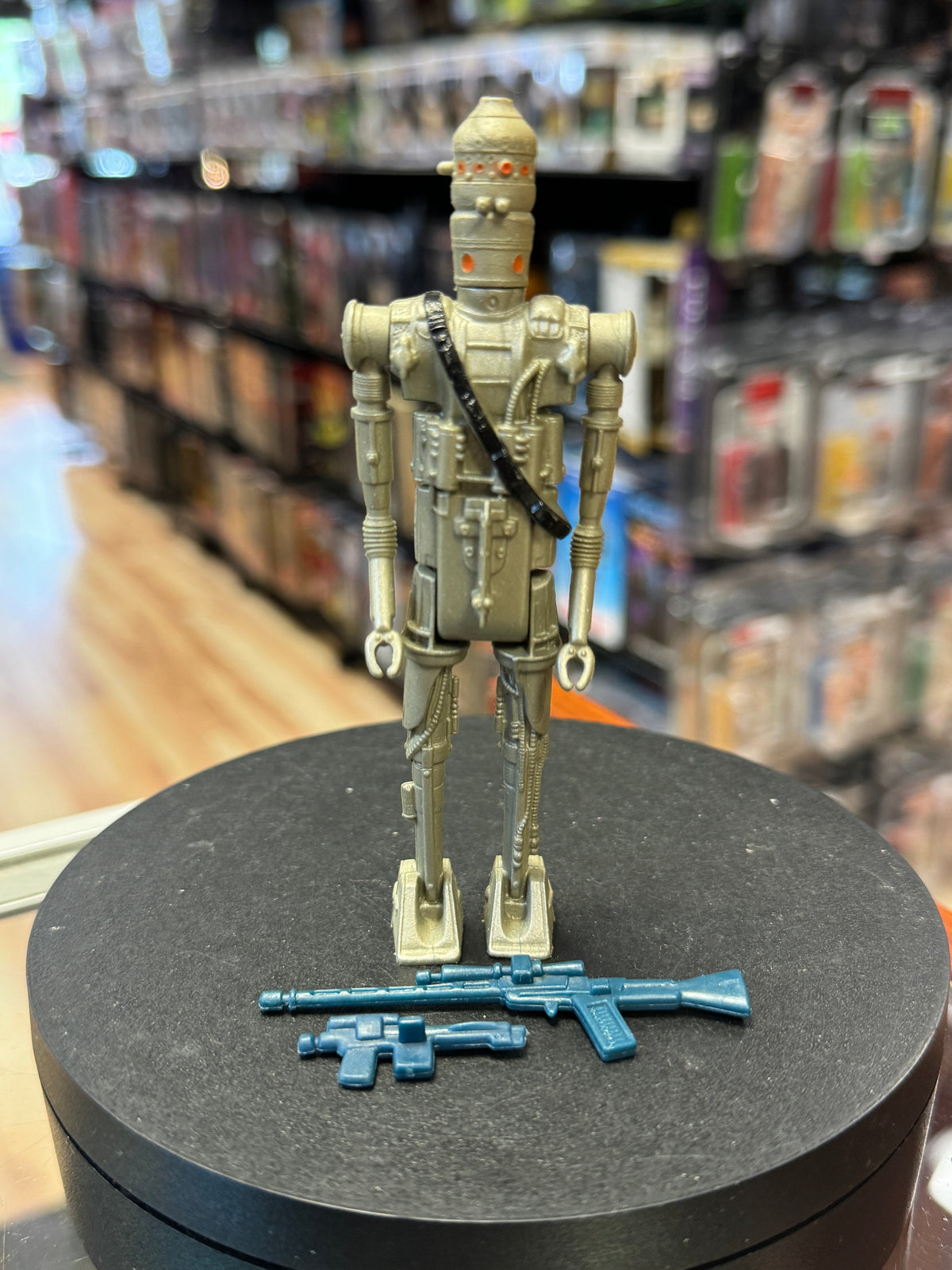 IG-88 5642 (Vintage Star Wars, Kenner) COMPLETE product image 1, provided for visual reference and product detail review