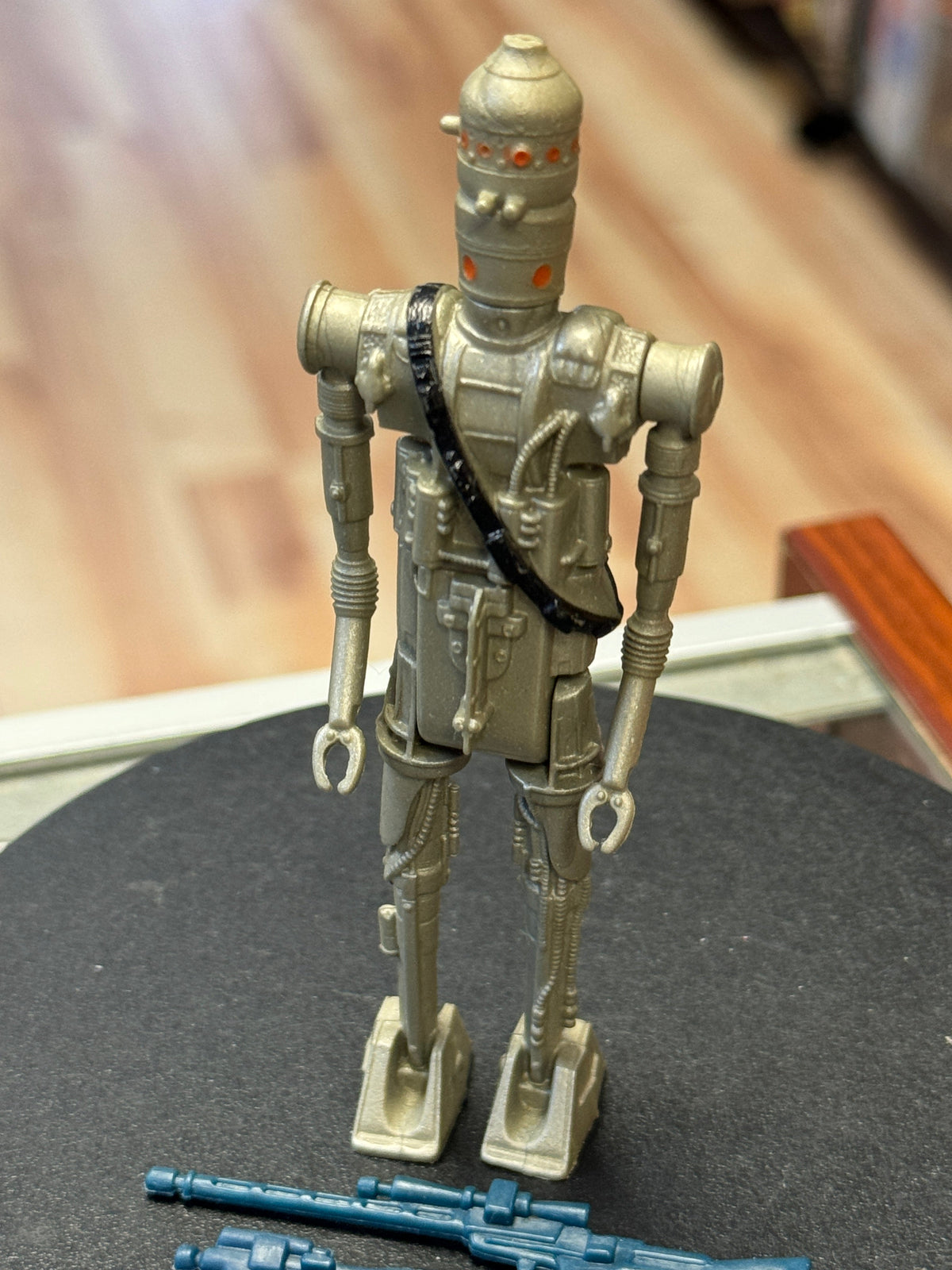 IG-88 5642 (Vintage Star Wars, Kenner) COMPLETE product image 9, provided for visual reference and product detail review