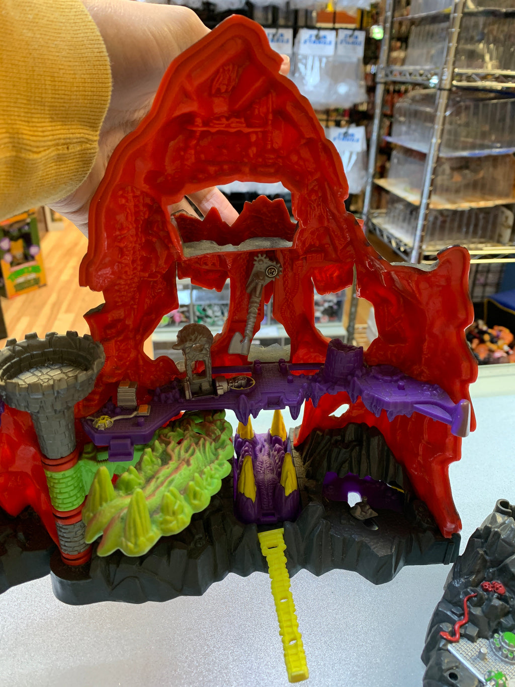 Trapped In Skull Island (Vintage Mighty Max, Bluebird) product image 11, provided for visual reference and product detail