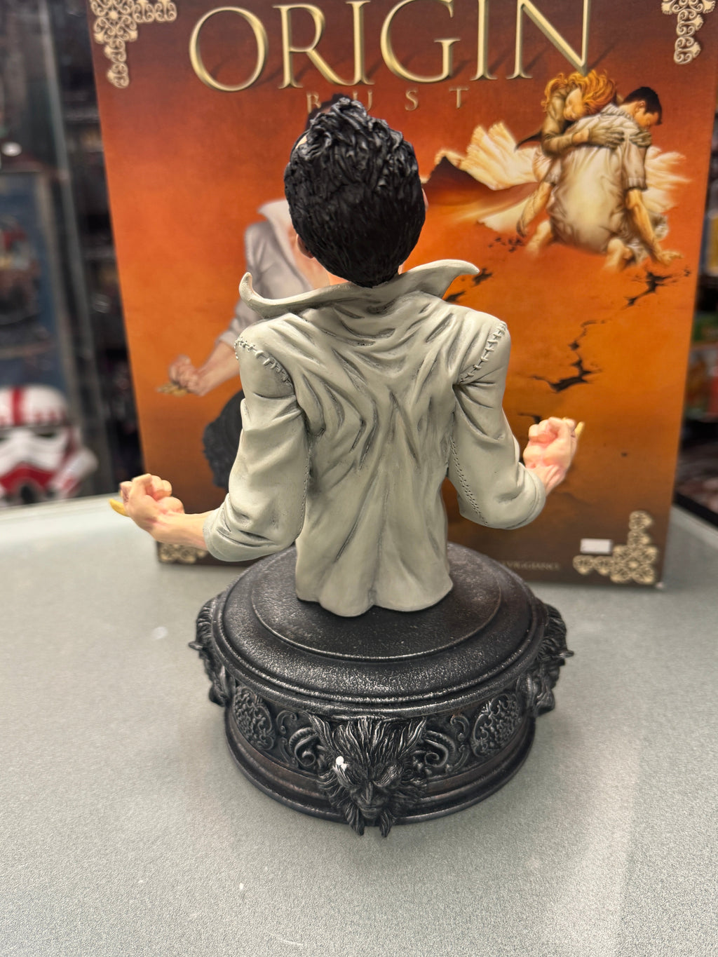 Wolverines Origins Bust Statue (Marvel, Dynamic Forces) Open Box product image 7, provided for visual reference and product