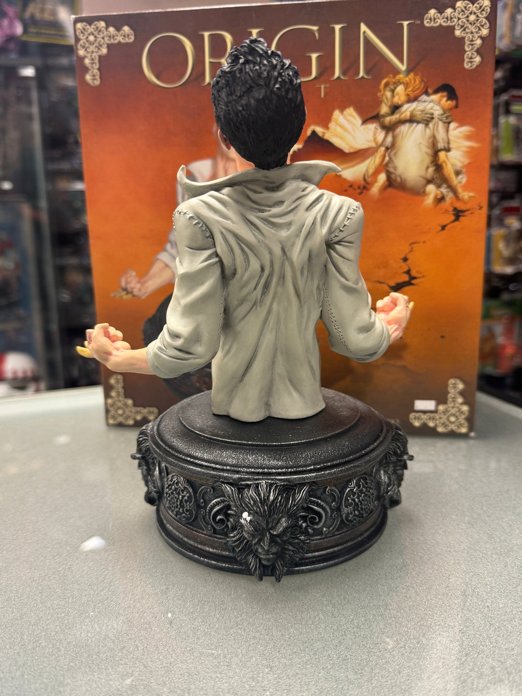 Wolverines Origins Bust Statue (Marvel, Dynamic Forces) Open Box product image 8, provided for visual reference and product