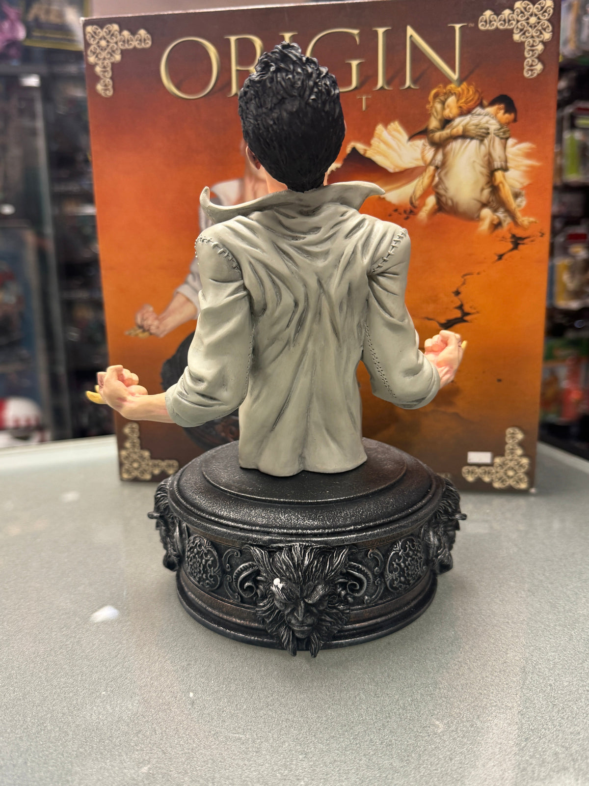 Wolverines Origins Bust Statue (Marvel, Dynamic Forces) Open Box product image 8, provided for visual reference and product
