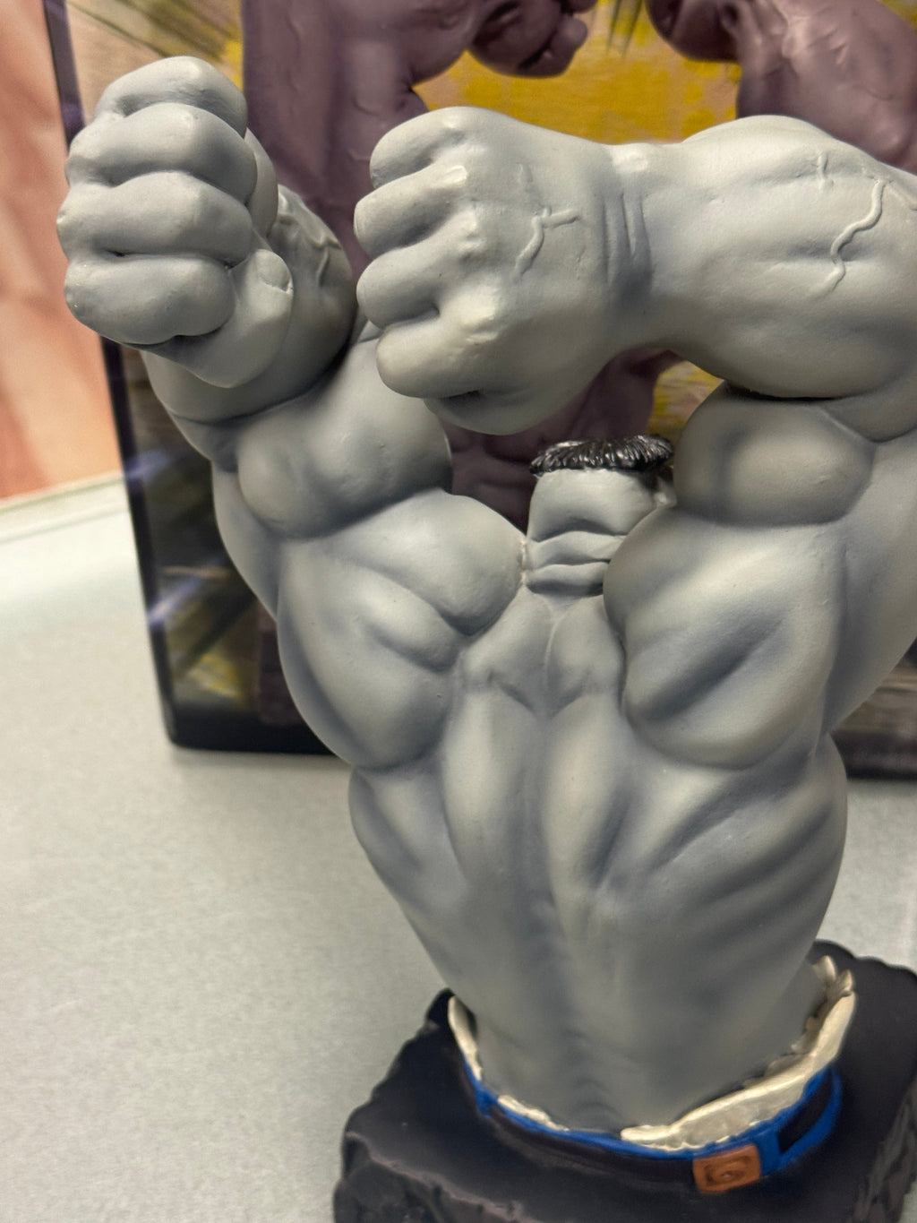 Grey Hulk Statue (Marvel Incredible Hulk, Dynamic Forces) Open Box product image 7, provided for visual reference and