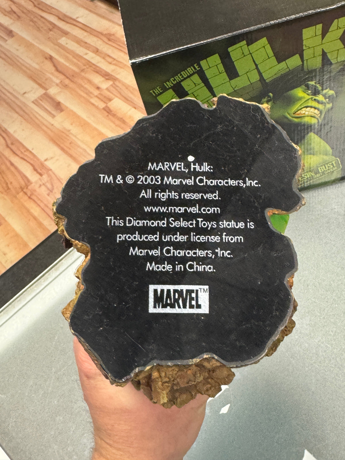 Incredible Hulk Resin Bust Statue (Marvel, Diamond Select) open Box product image 12, provided for visual reference and