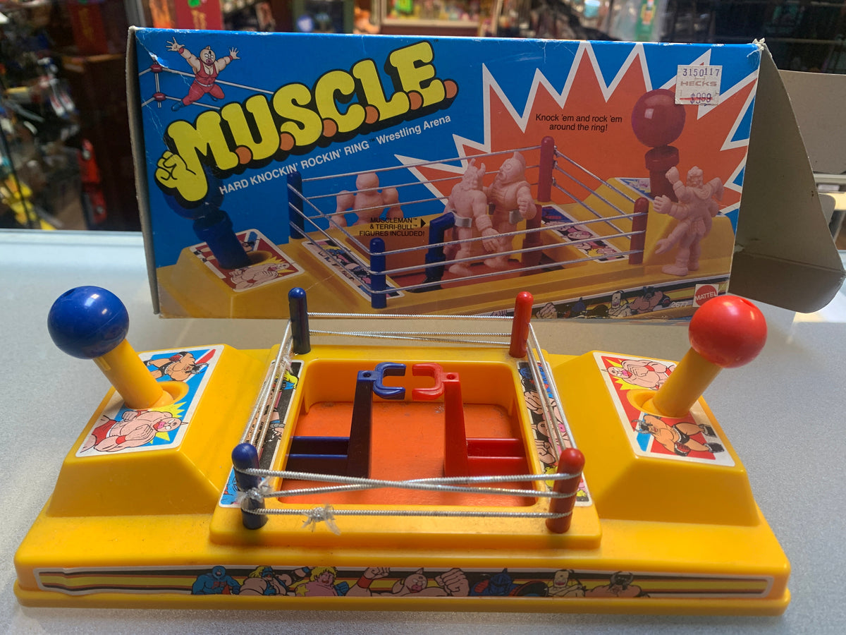 Hard Knockin’ Rockin’ Ring with Box (Vintage Muscle Men, Mattel) product image 1, provided for visual reference and product