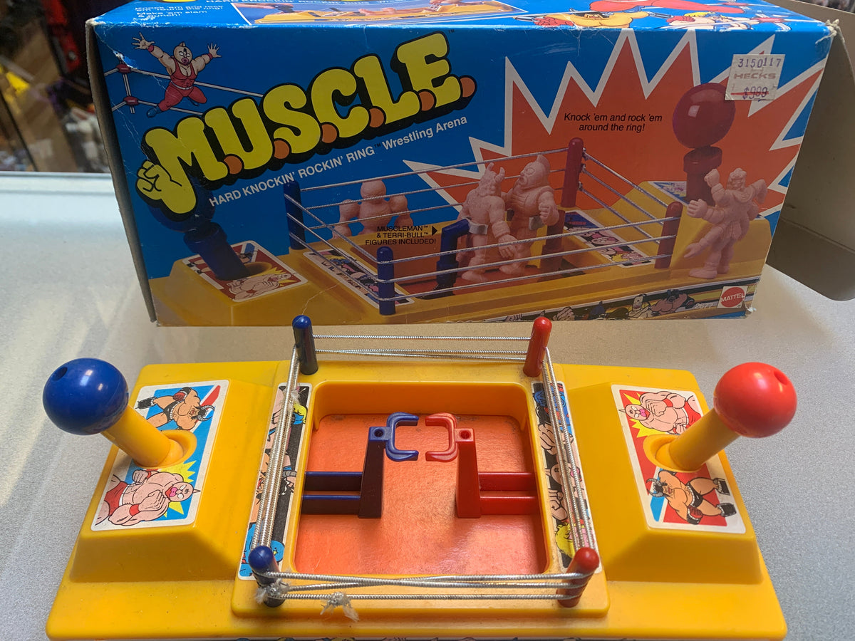 Hard Knockin’ Rockin’ Ring with Box (Vintage Muscle Men, Mattel) product image 2, provided for visual reference and product