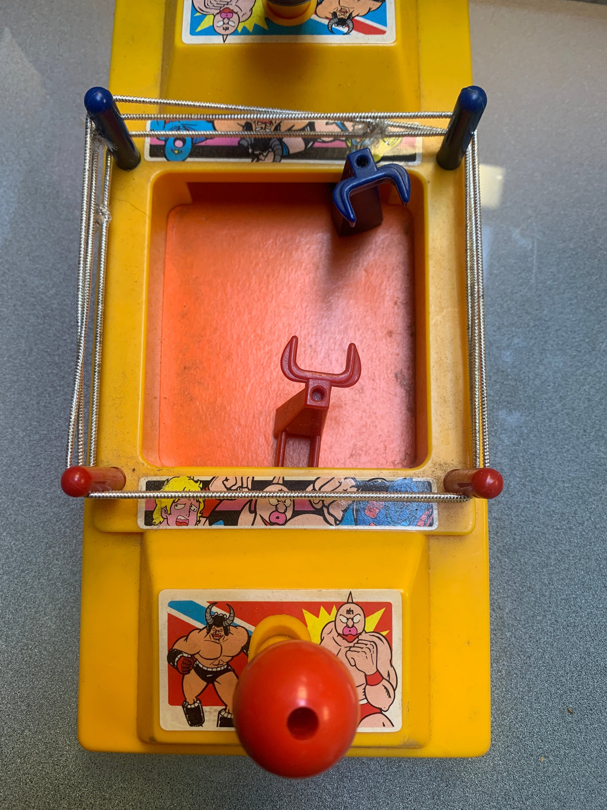 Hard Knockin’ Rockin’ Ring with Box (Vintage Muscle Men, Mattel) product image 7, provided for visual reference and product