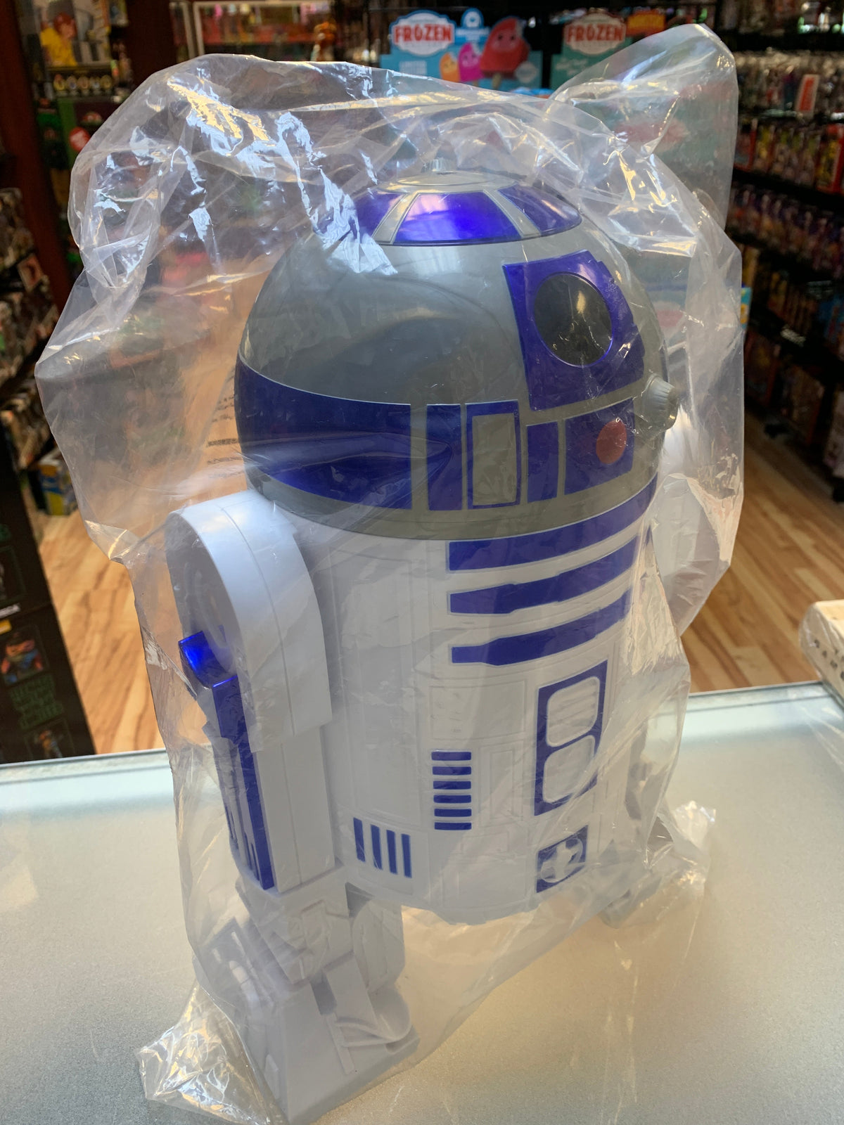 R2-D2 Popcorn Bucket (Star Wars, AMC Theater) sealed product image 2, provided for visual reference and product detail review