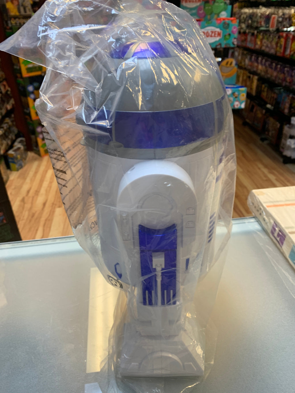 R2-D2 Popcorn Bucket (Star Wars, AMC Theater) sealed product image 3, provided for visual reference and product detail review