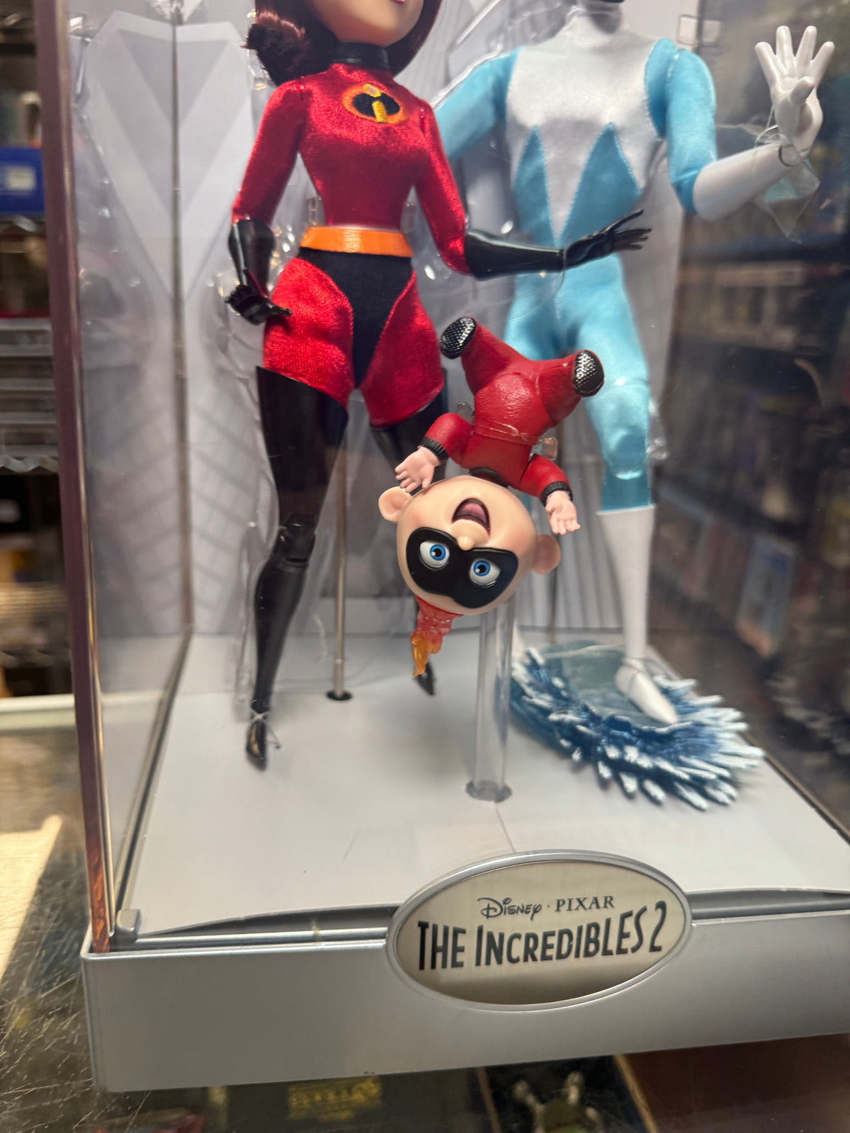 Elastigirl, Jack-Jack, Frozone Doll Set (Disney Designer Series, Incredibles 2) SEALED product image 8, provided for visual