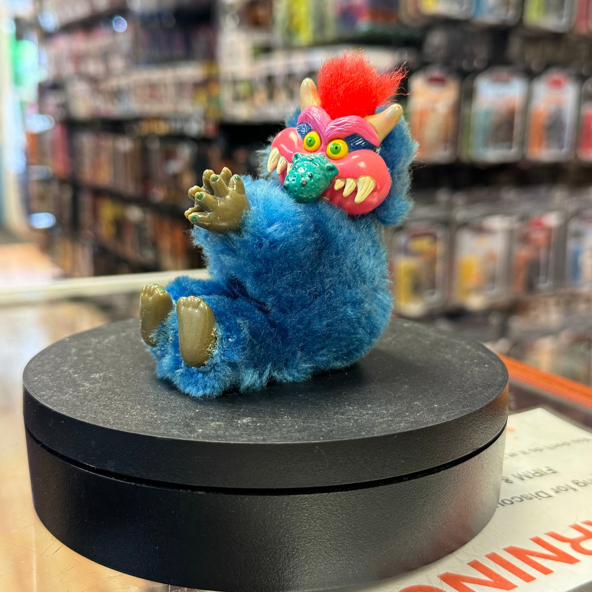 Monster Hugger 6138 (Vintage My Pet Monster, AmToy) product image 1, provided for visual reference and product detail review