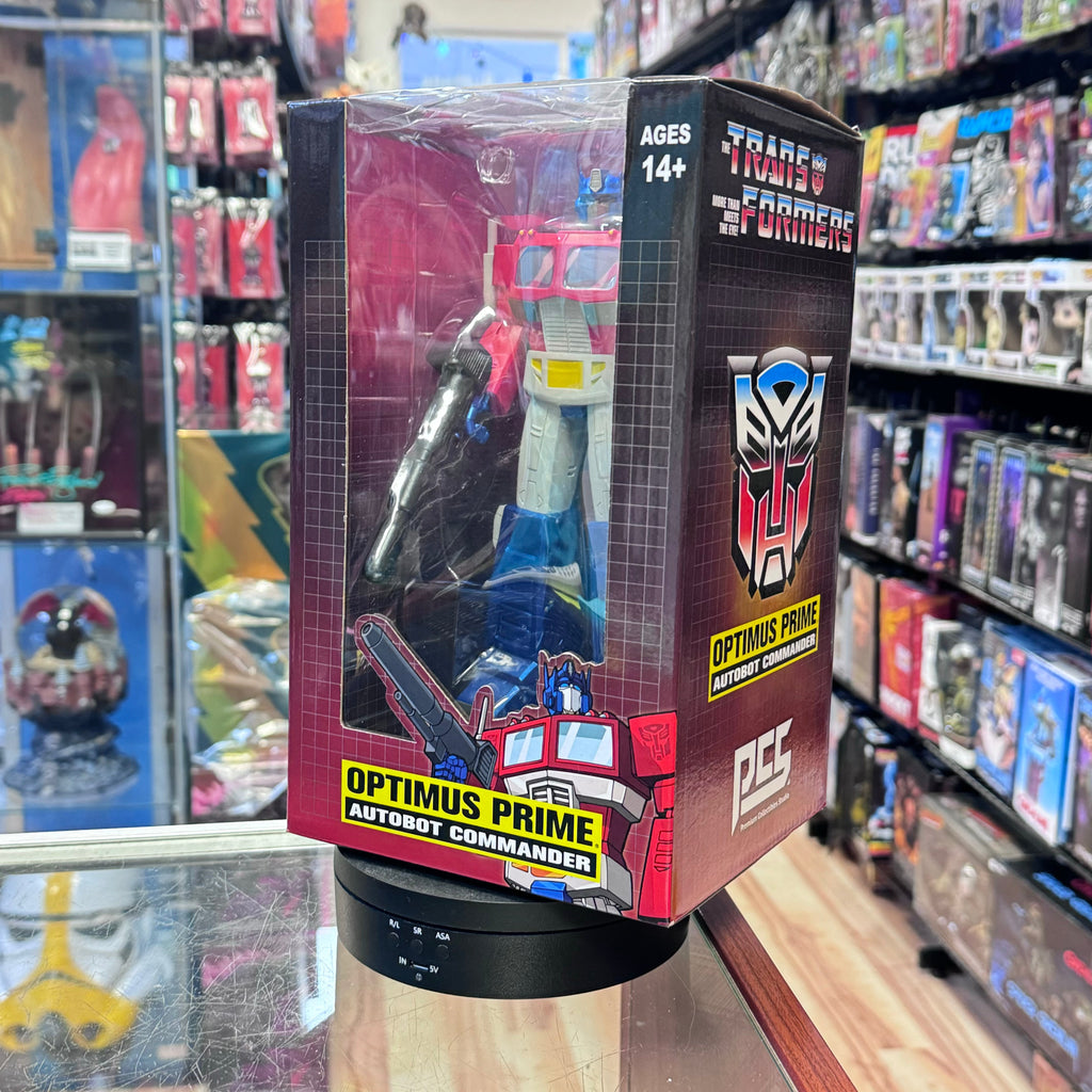 Optimus Prime. Autobot Commander Statue (Transformers, PCS) product image 2, provided for visual reference and product