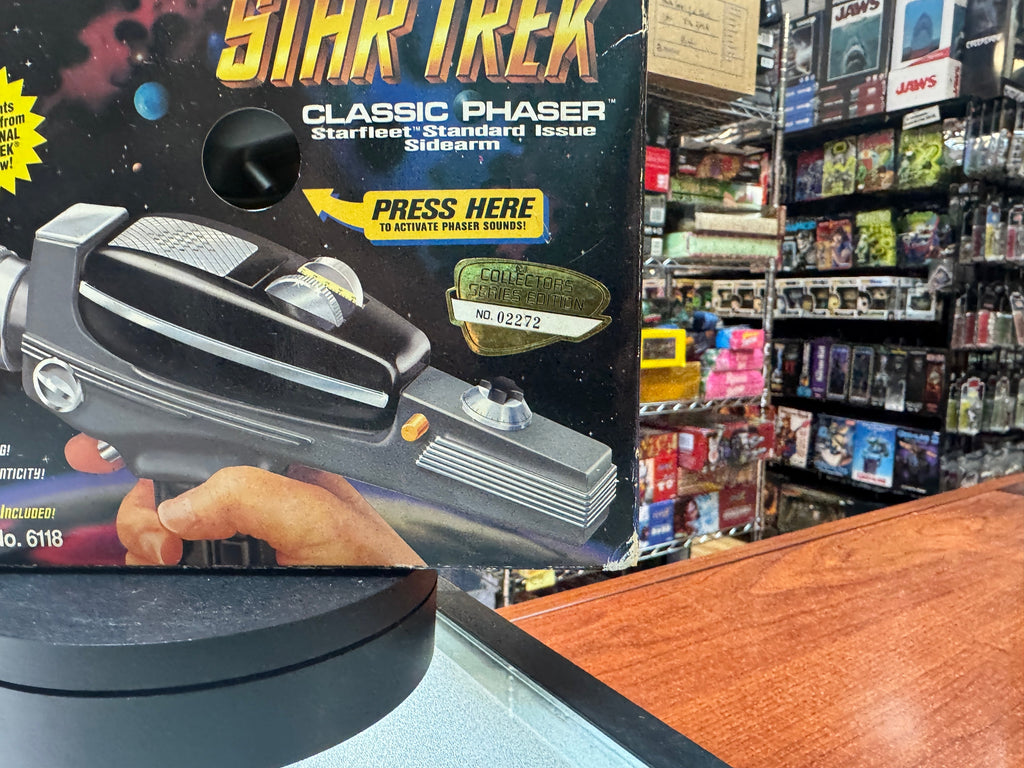 Classic Phaser (Vintage Star Trek, Playmates) NEW OPEN BOX product image 10, provided for visual reference and product